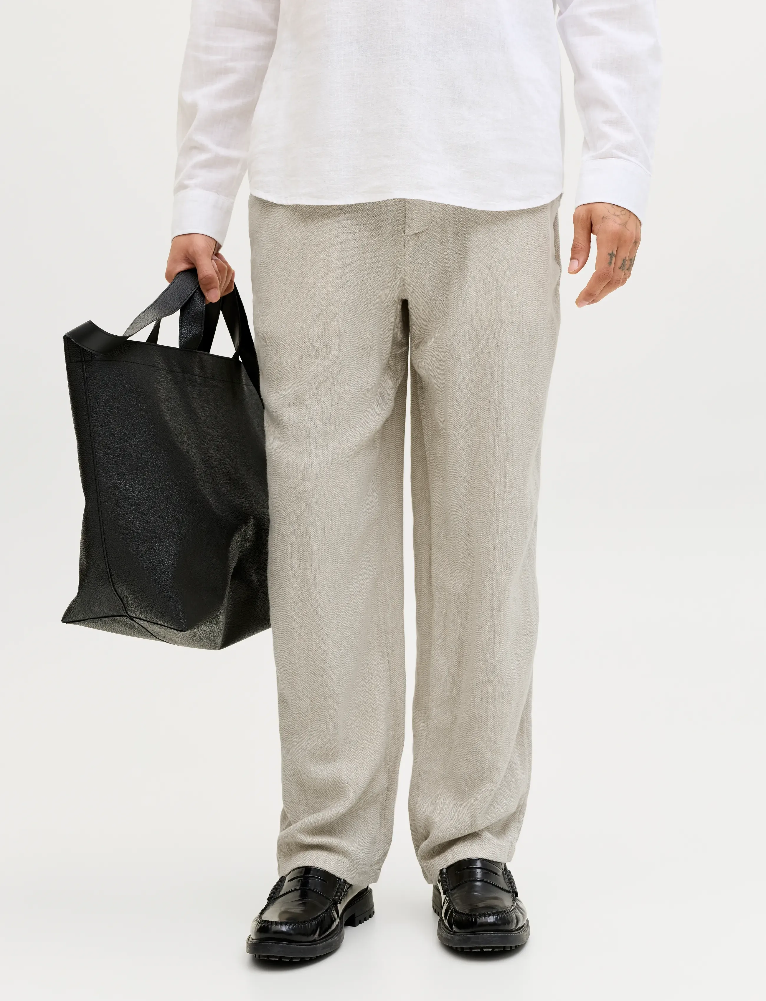 Jack & Jones JPSTKARL MYKONOS LINEN BLEND CHINO - Pantalons chino - VETIVER / beige