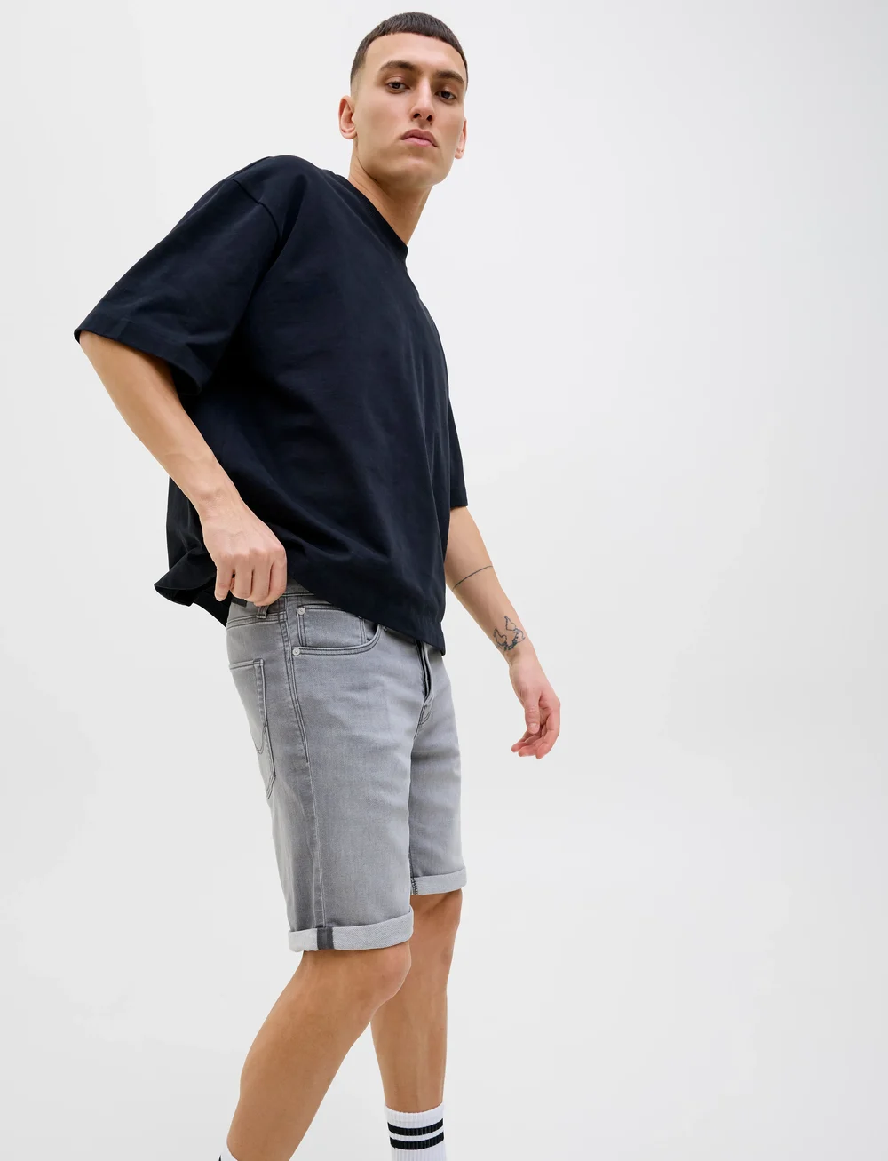 Jack & Jones - JJIRICK JJICON I.K. SHORTS GE 063 SN - short en jean - grey denim - 4