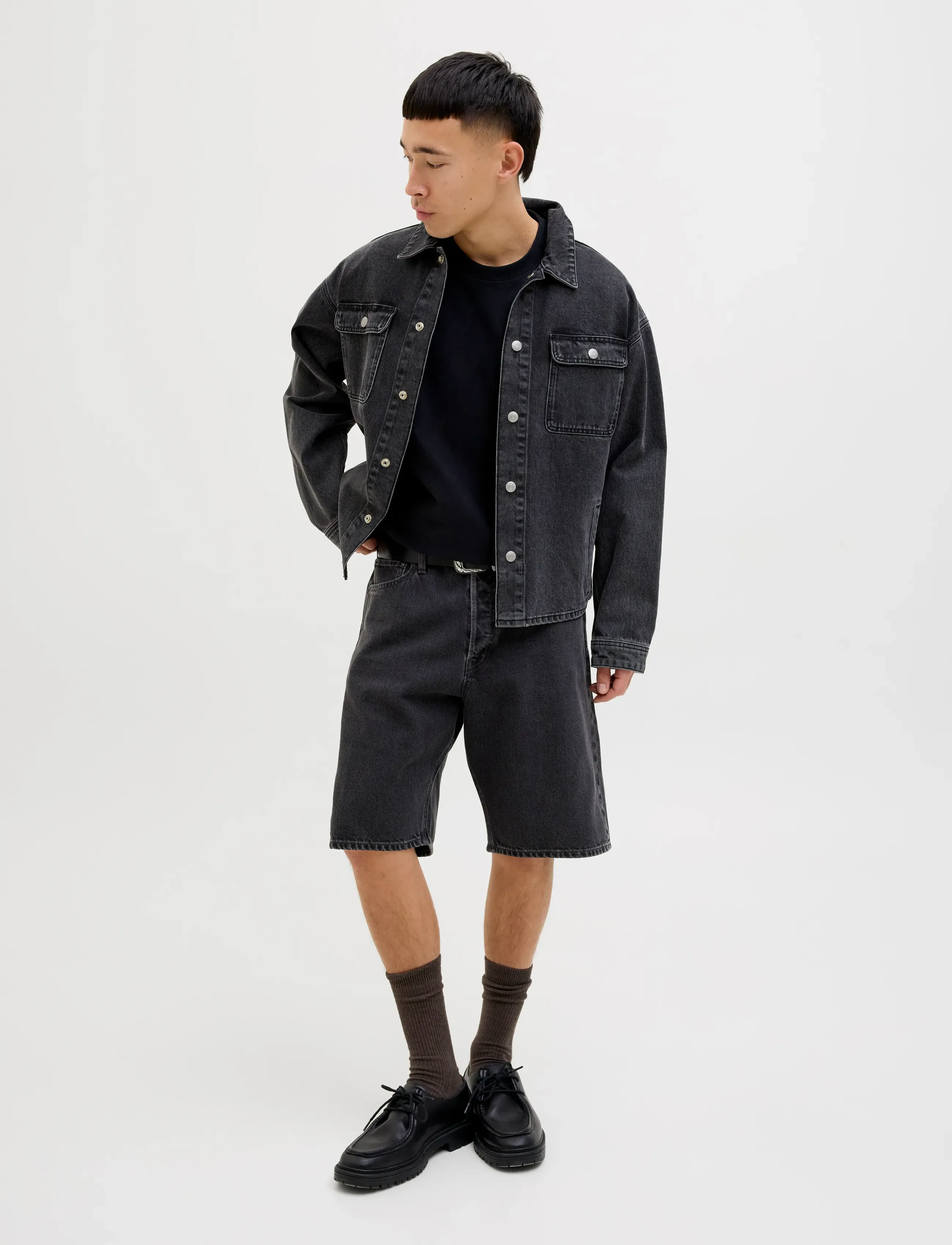 Jack & Jones - JJIALEX JJCLASSIC SHORTS AM 300 SN - džinsa šorti - black denim - 4