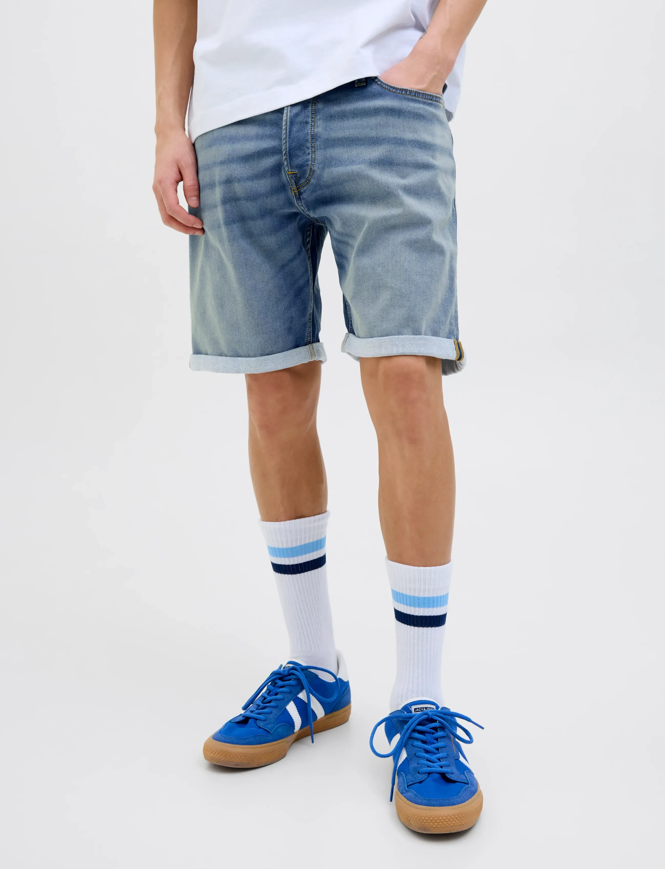 Jack & Jones JJIRICK JJICON I.K. SHORTS GE 129 SN - Looks for less - BLUE DENIM / blue