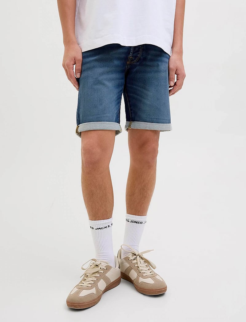 Jack & Jones - JJIRICK JJICON I.K. SHORTS GE 132 SN - jeans shorts - blue denim - 0