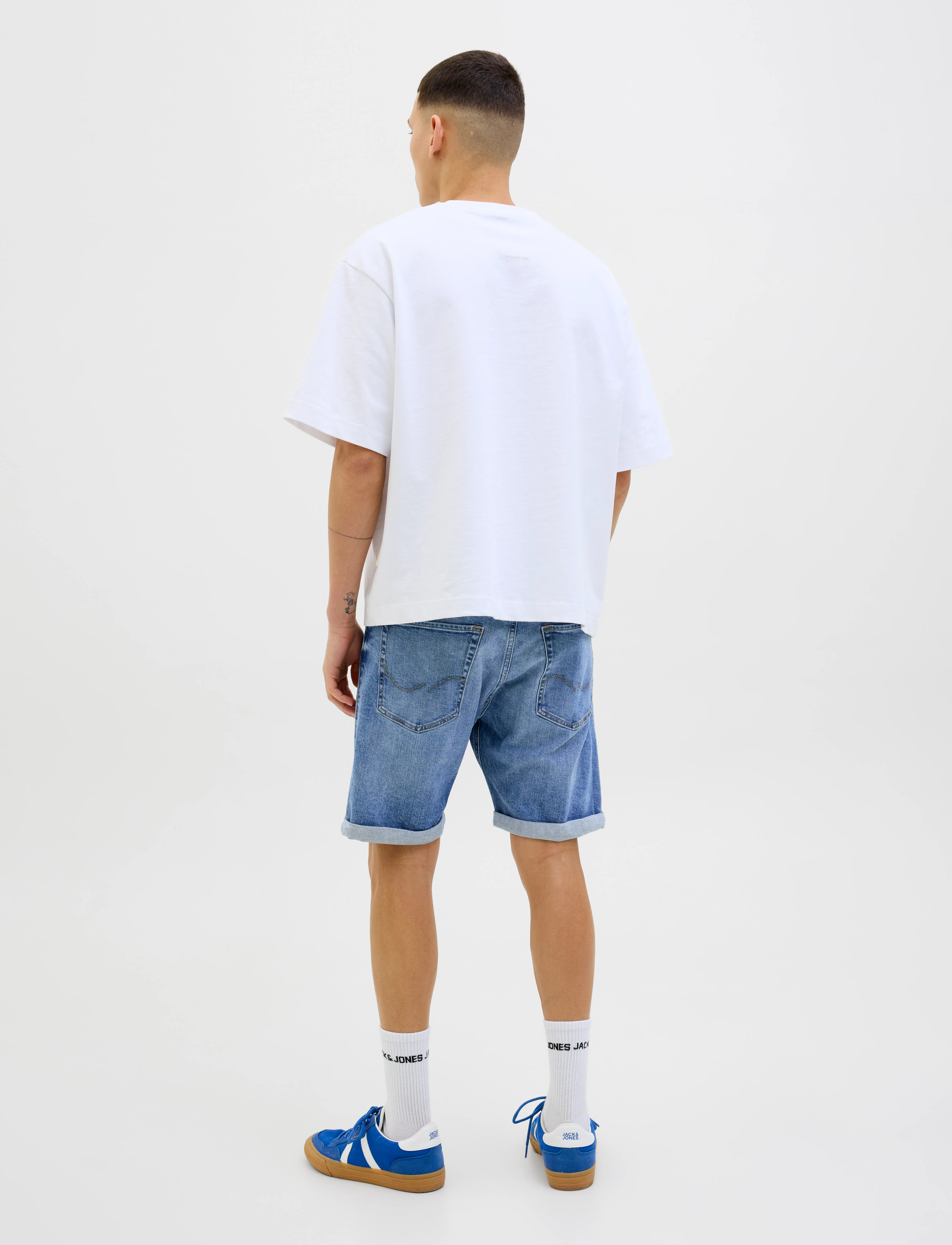 Jack & Jones - JJIRICK JJORIGINAL SHORTS AM 360 SN - jeans shorts - blue denim - 3