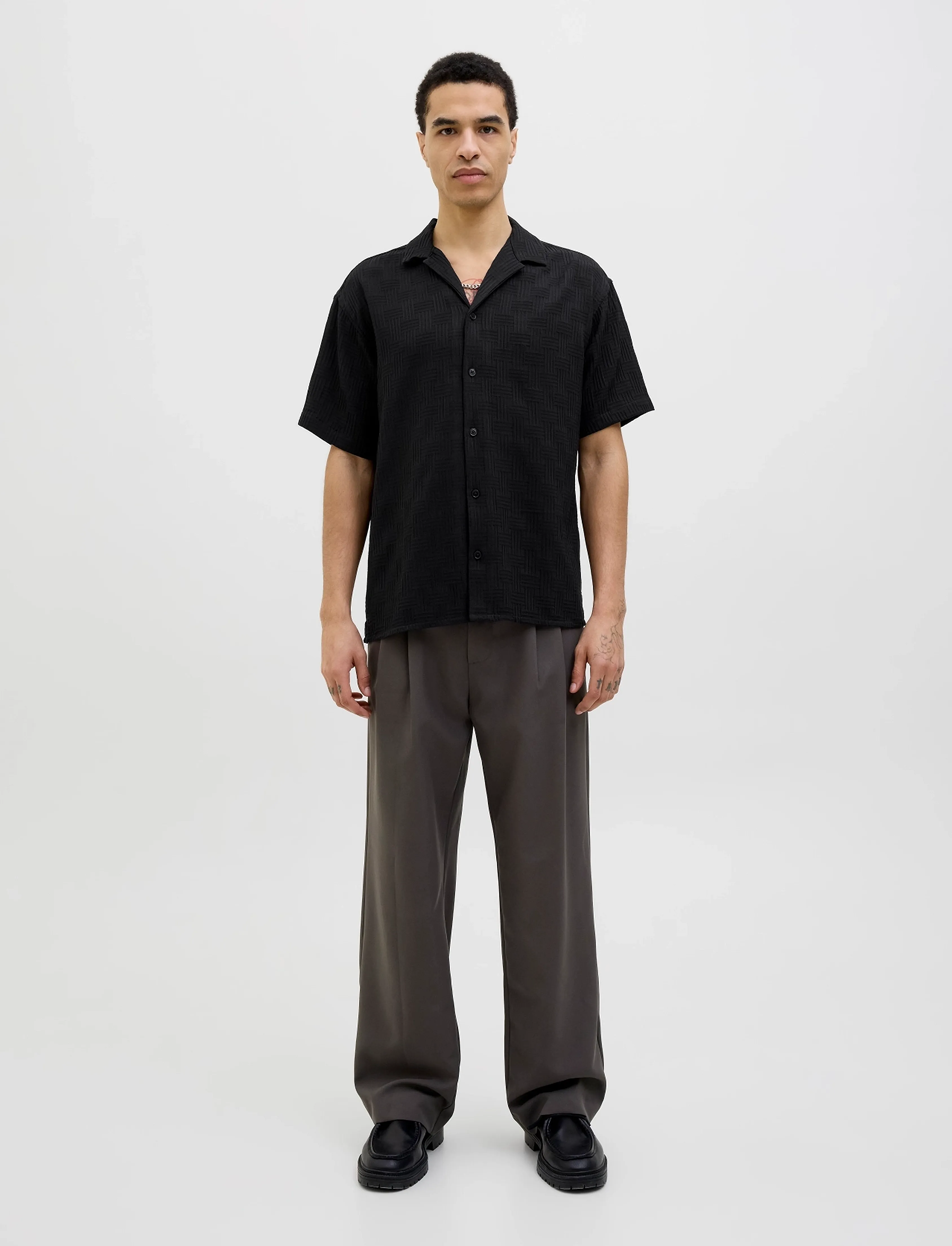 Jack & Jones - JJEMATTEO RESORT SHIRT SS SN - kortærmede skjorter - black - 2