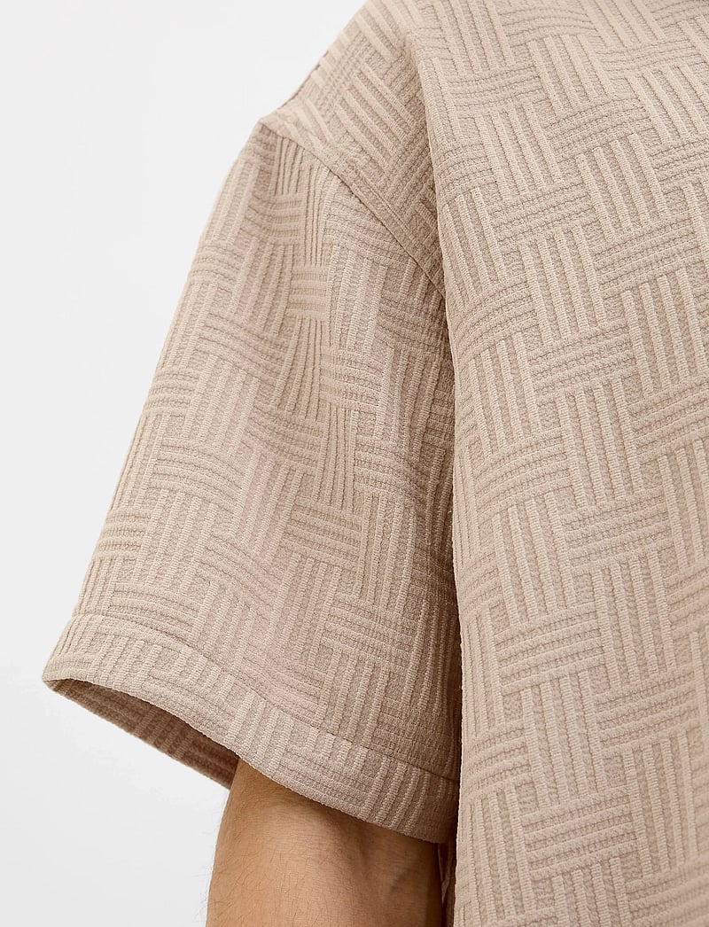Jack & Jones - JJEMATTEO RESORT SHIRT SS SN - chemises à manches courtes - oxford tan - 2
