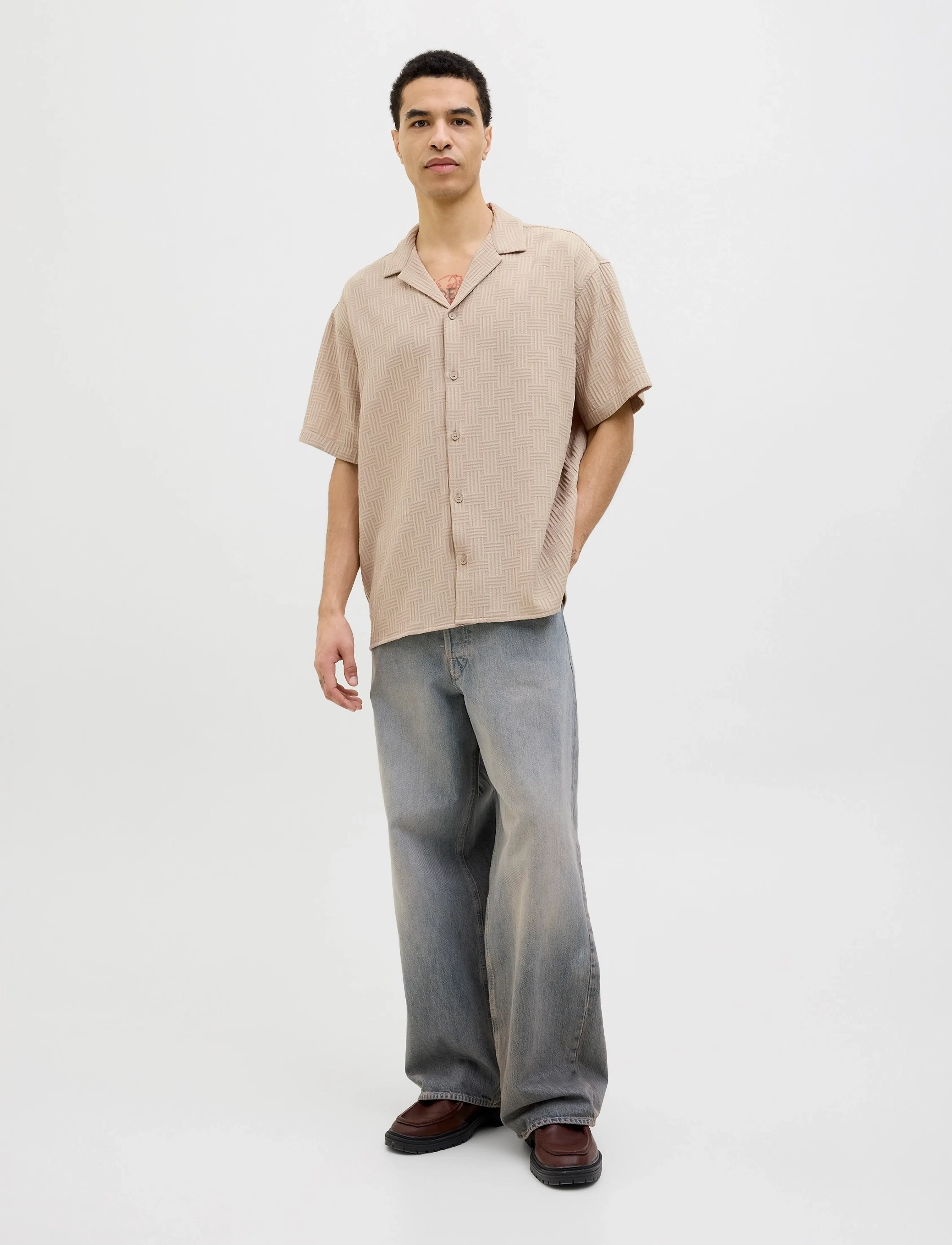 Jack & Jones - JJEMATTEO RESORT SHIRT SS SN - chemises à manches courtes - oxford tan - 4