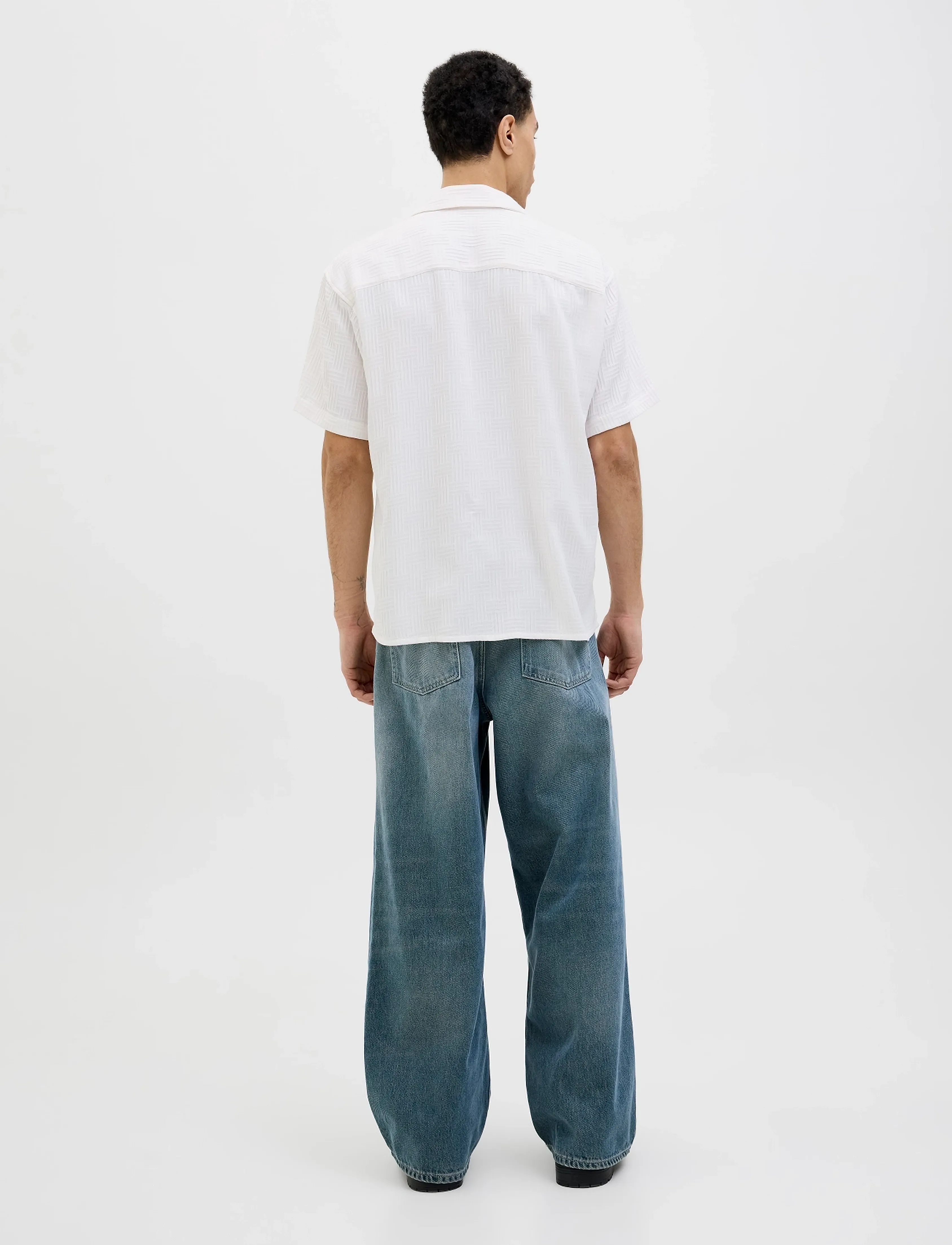 Jack & Jones - JJEMATTEO RESORT SHIRT SS SN - kortærmede skjorter - white - 4