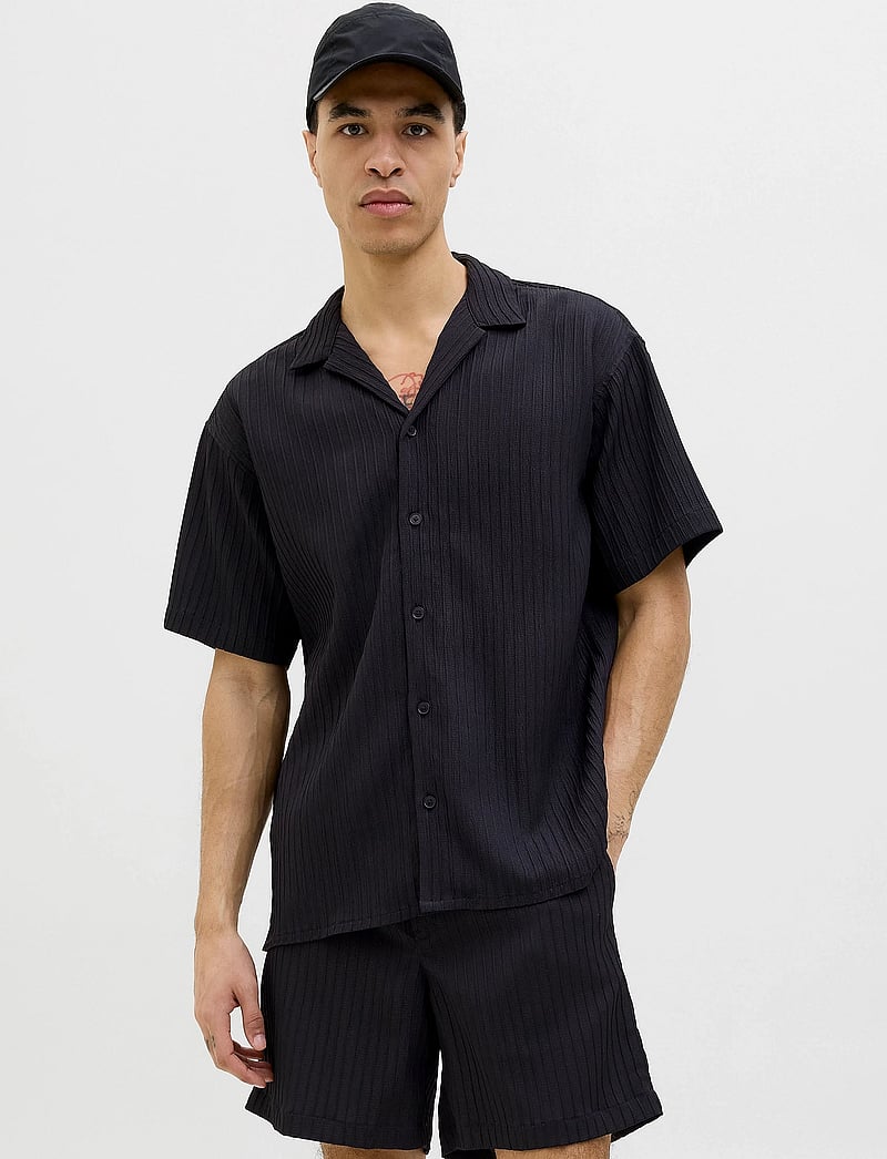 Jack & Jones - JJMASSIMO RESORT SHIRT SS LN - kortärmade skjortor - black - 0