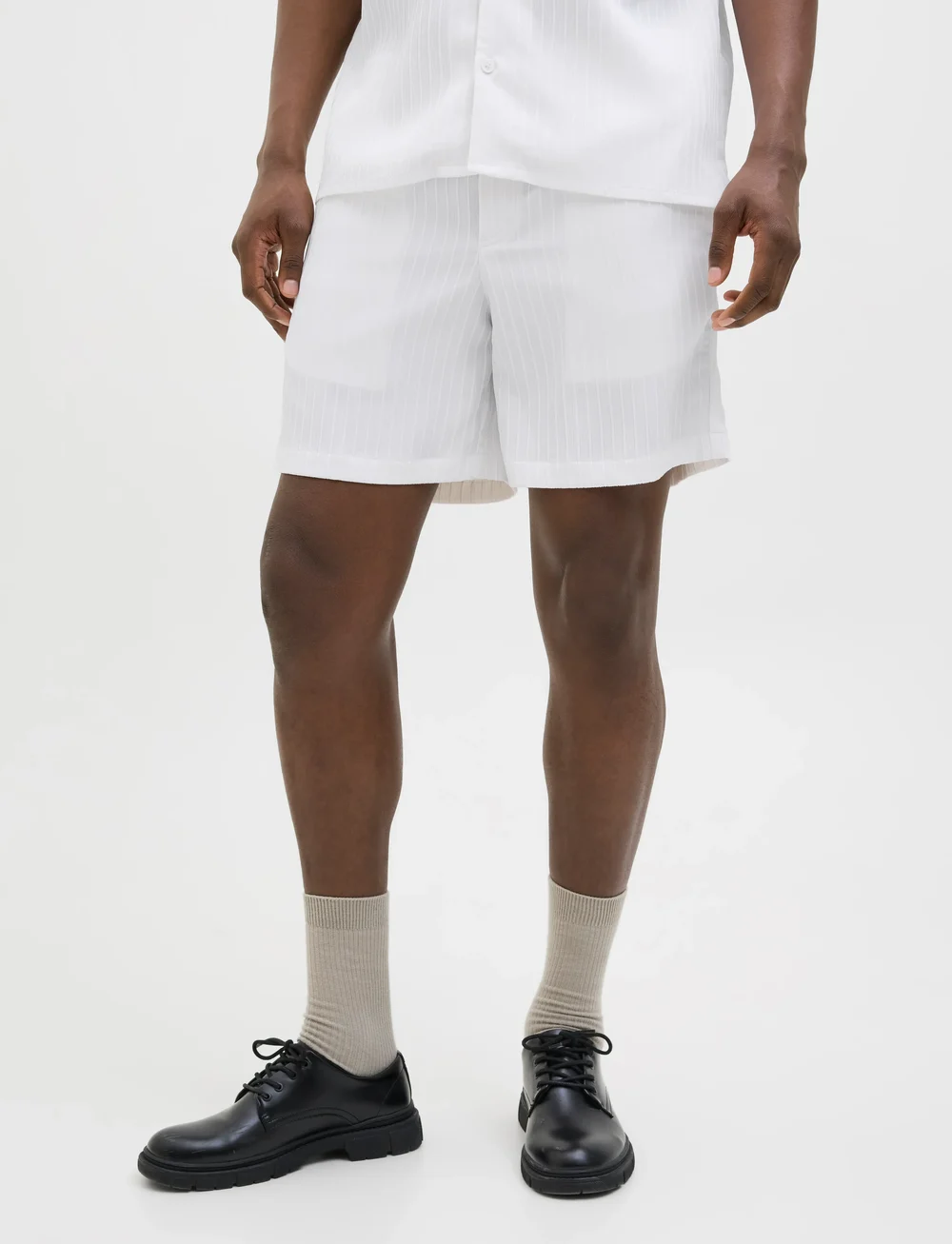 Jack & Jones - JPSTJAIDEN MASSIMO JOGGER SHORTS SRT - casual shorts - white - 0