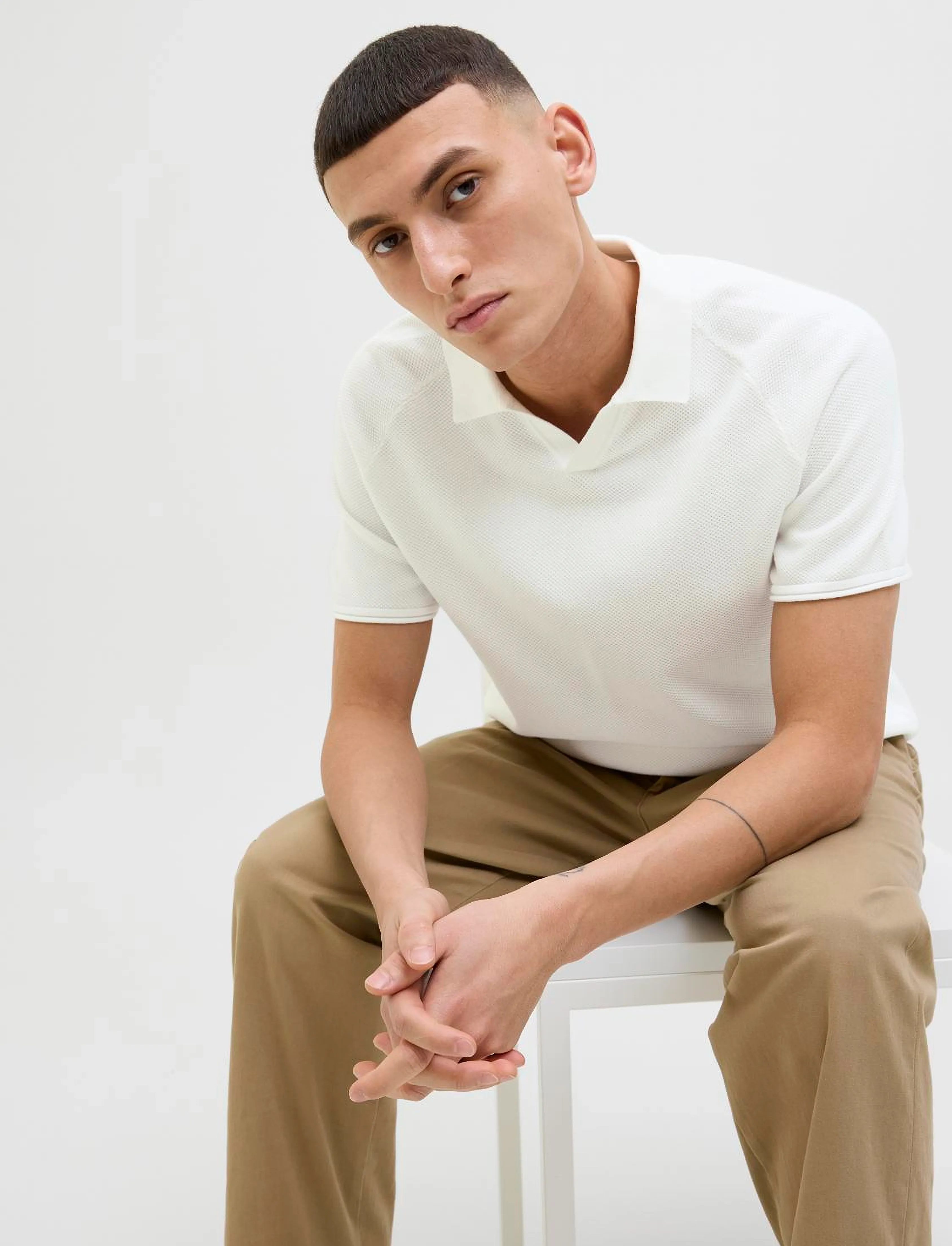 Jack & Jones JJHILL KNIT SPLIT NECK - Looks for less - CLOUD DANCER / white