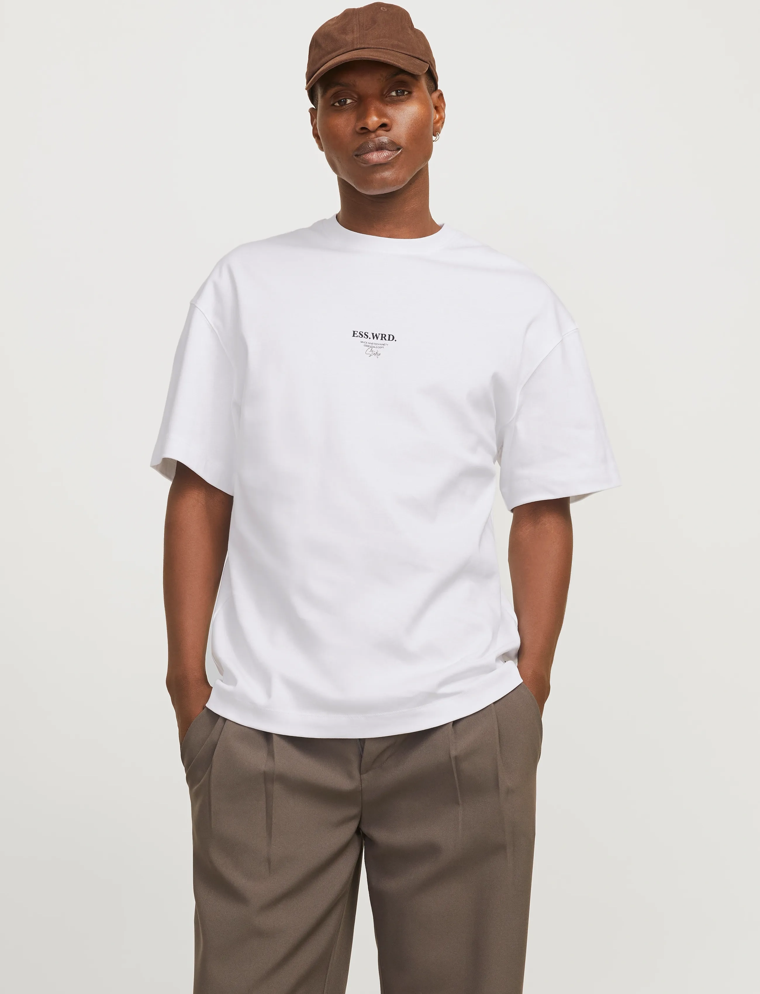 Jack & Jones JJEURBAN EDGE STUDIO TEE SS O-NECK NOOS - Kollektsioonid - WHITE / white