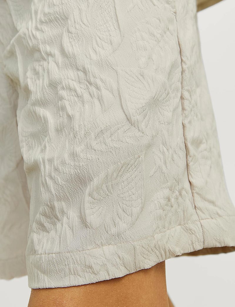 Jack & Jones - JPSTJAIDEN JJJACQUARD JOGGER SHORT STYD - casual shorts - moonbeam - 5