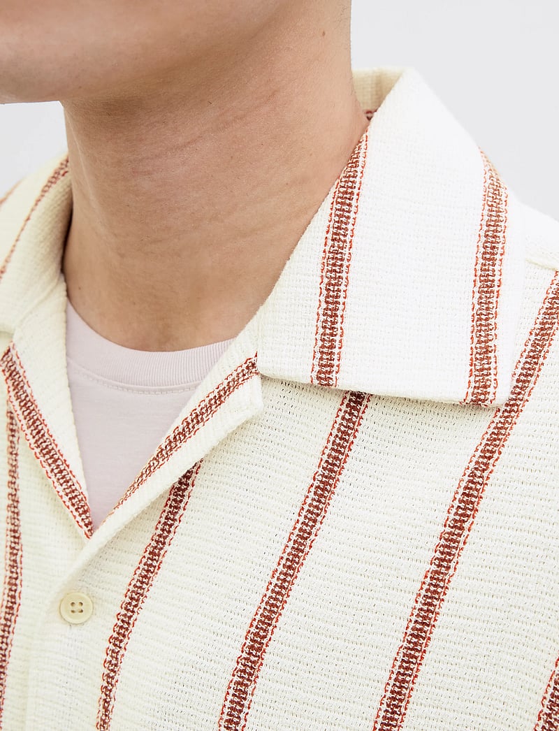 Jack & Jones - JJECOBA STRIPE RESORT SHIRT SS SN - kortærmede skjorter - arabian spice - 3