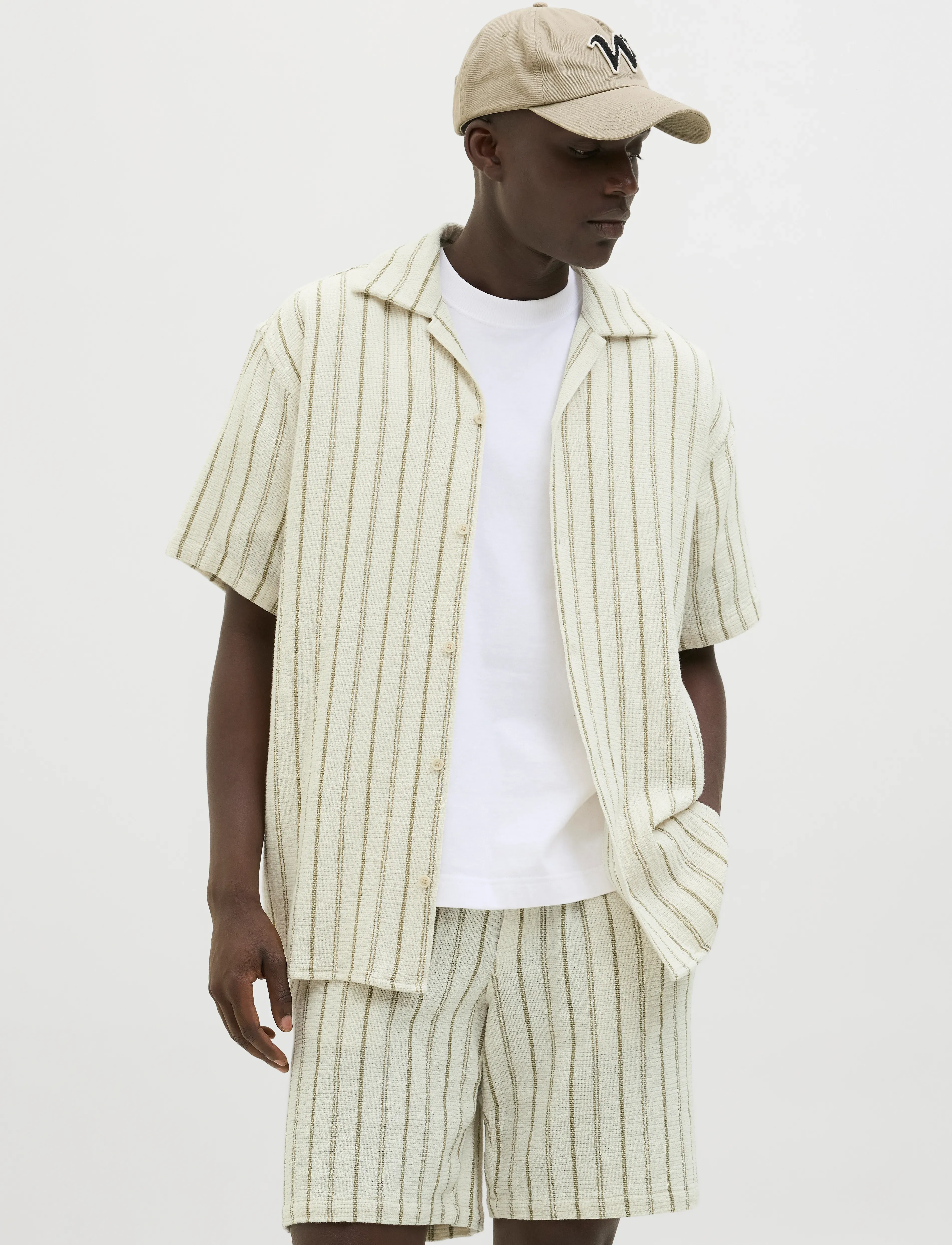 Jack & Jones Jorcoba Stripe Resort Shirt Ss Sn, M, Beige, Skjorter > Kortærmede Shirts, Herre