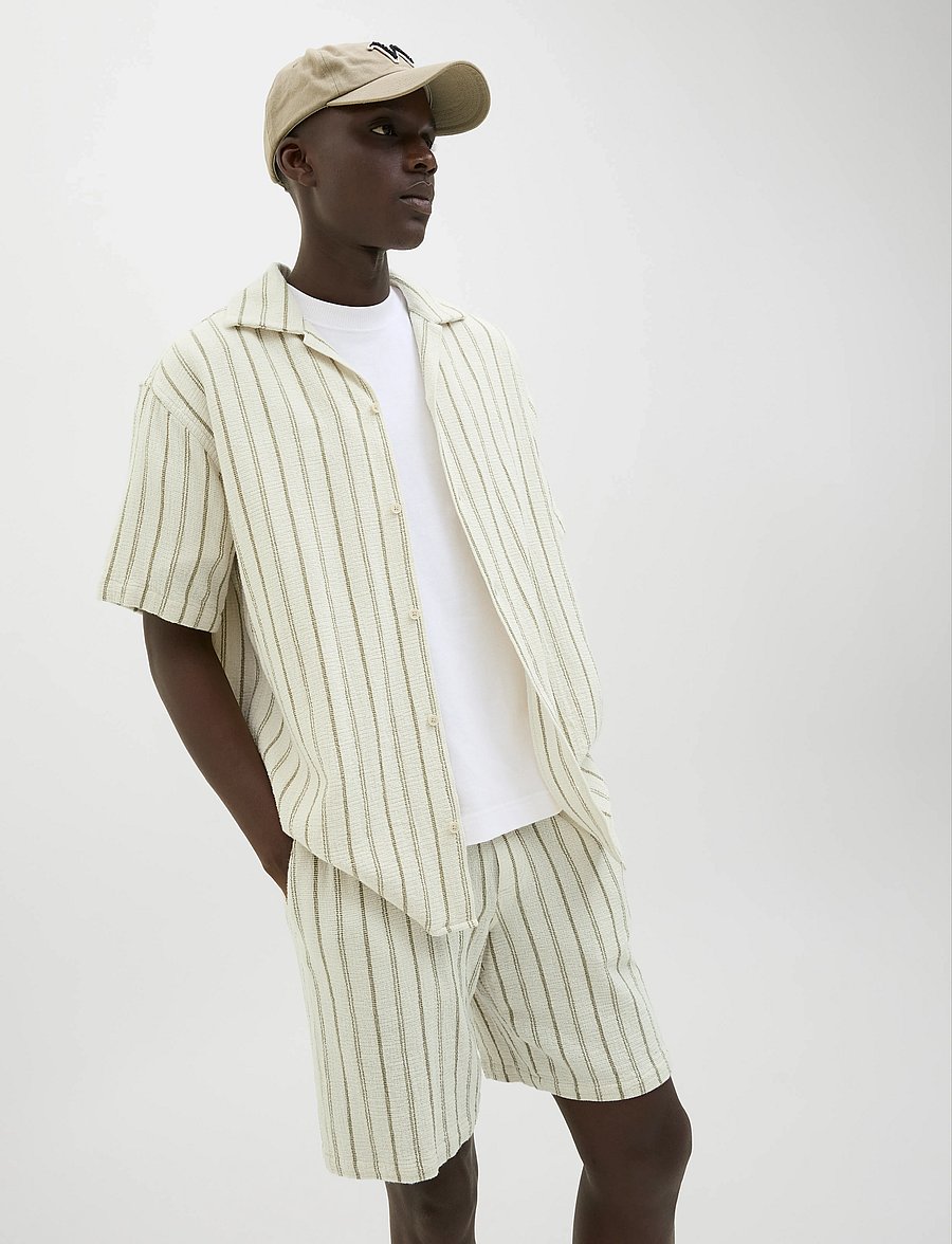 Jack & Jones - JJECOBA STRIPE RESORT SHIRT SS SN - kortærmede skjorter - cedar - 3