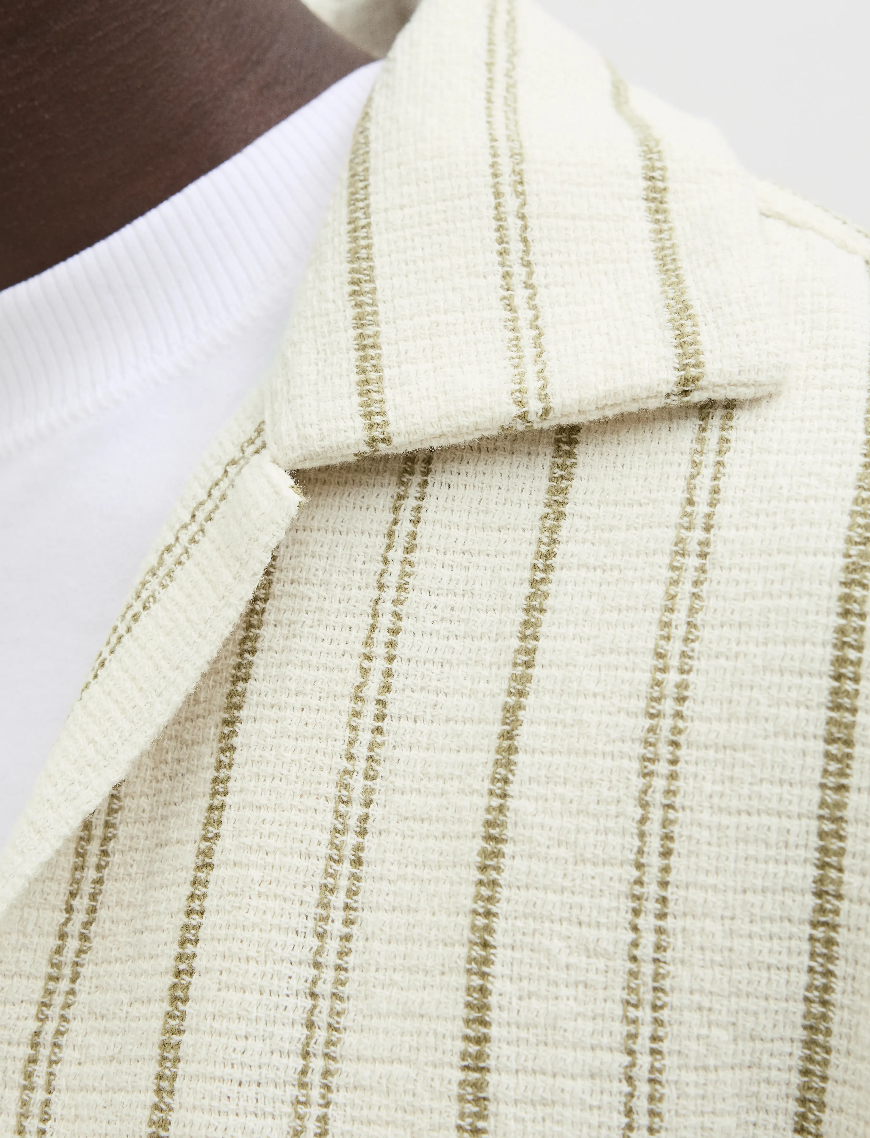 Jack & Jones - JJECOBA STRIPE RESORT SHIRT SS SN - kortærmede skjorter - cedar - 5