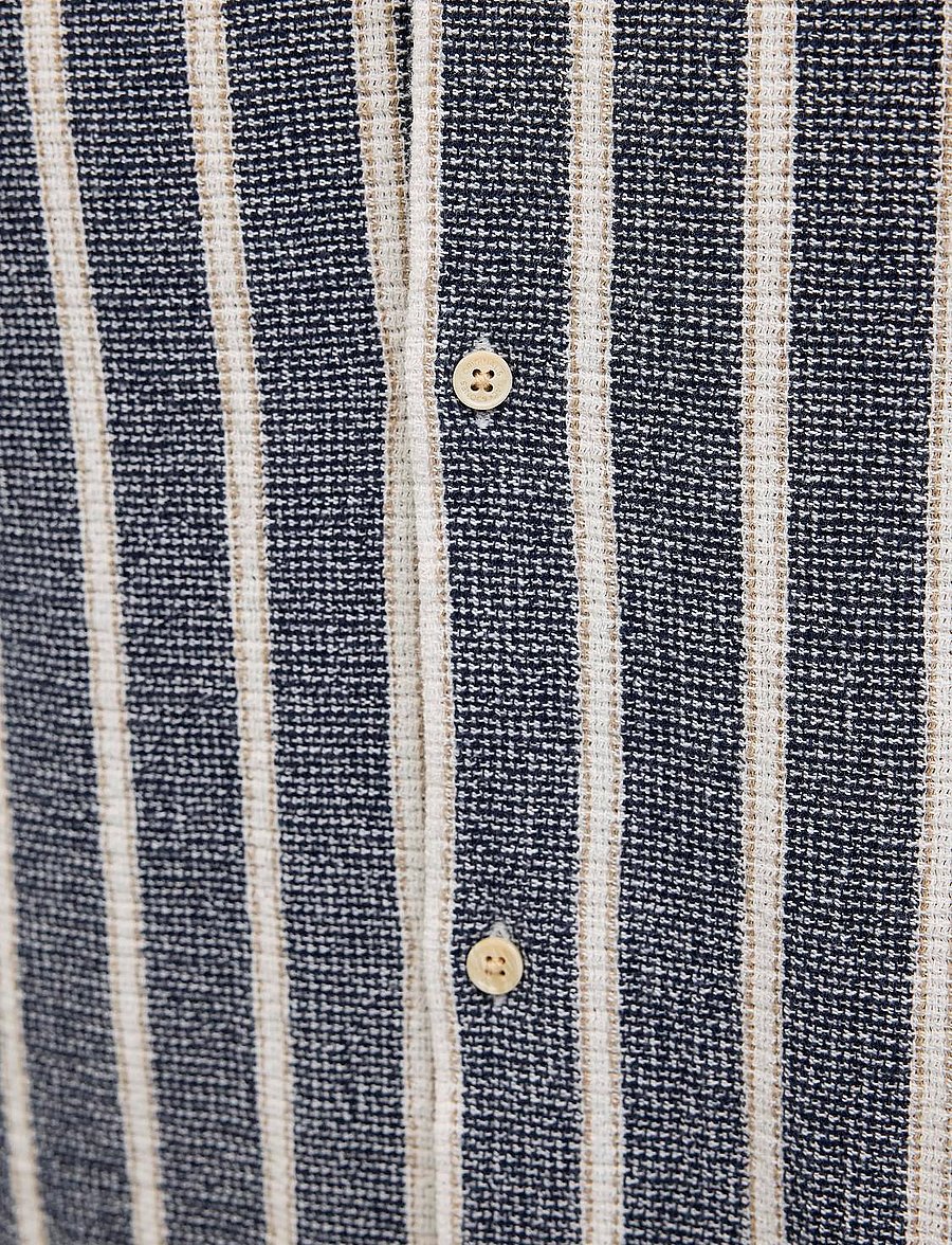 Jack & Jones - JJECOBA STRIPE RESORT SHIRT SS SN - kortærmede skjorter - ocean cavern - 4