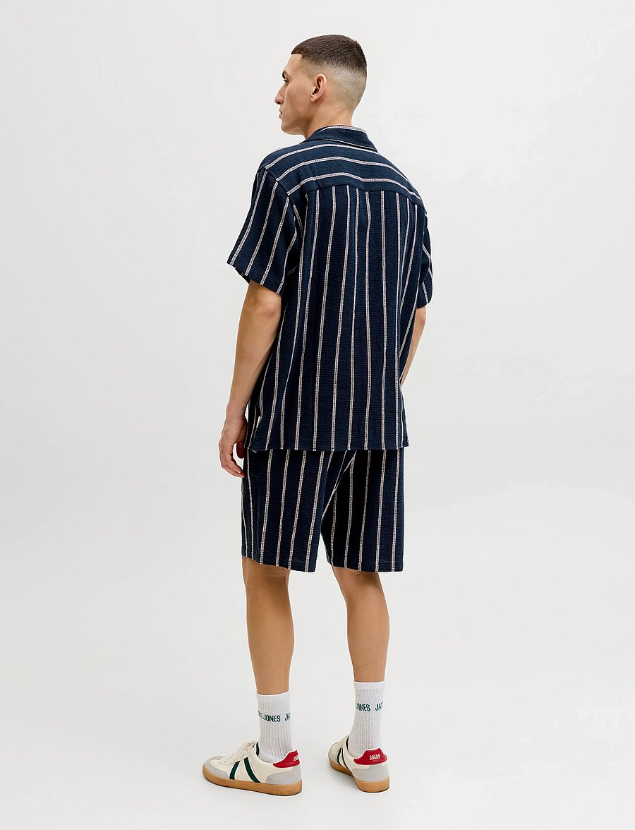 Jack & Jones - JJECOBA STRIPE RESORT SHIRT SS SN - kortærmede skjorter - sky captain - 2