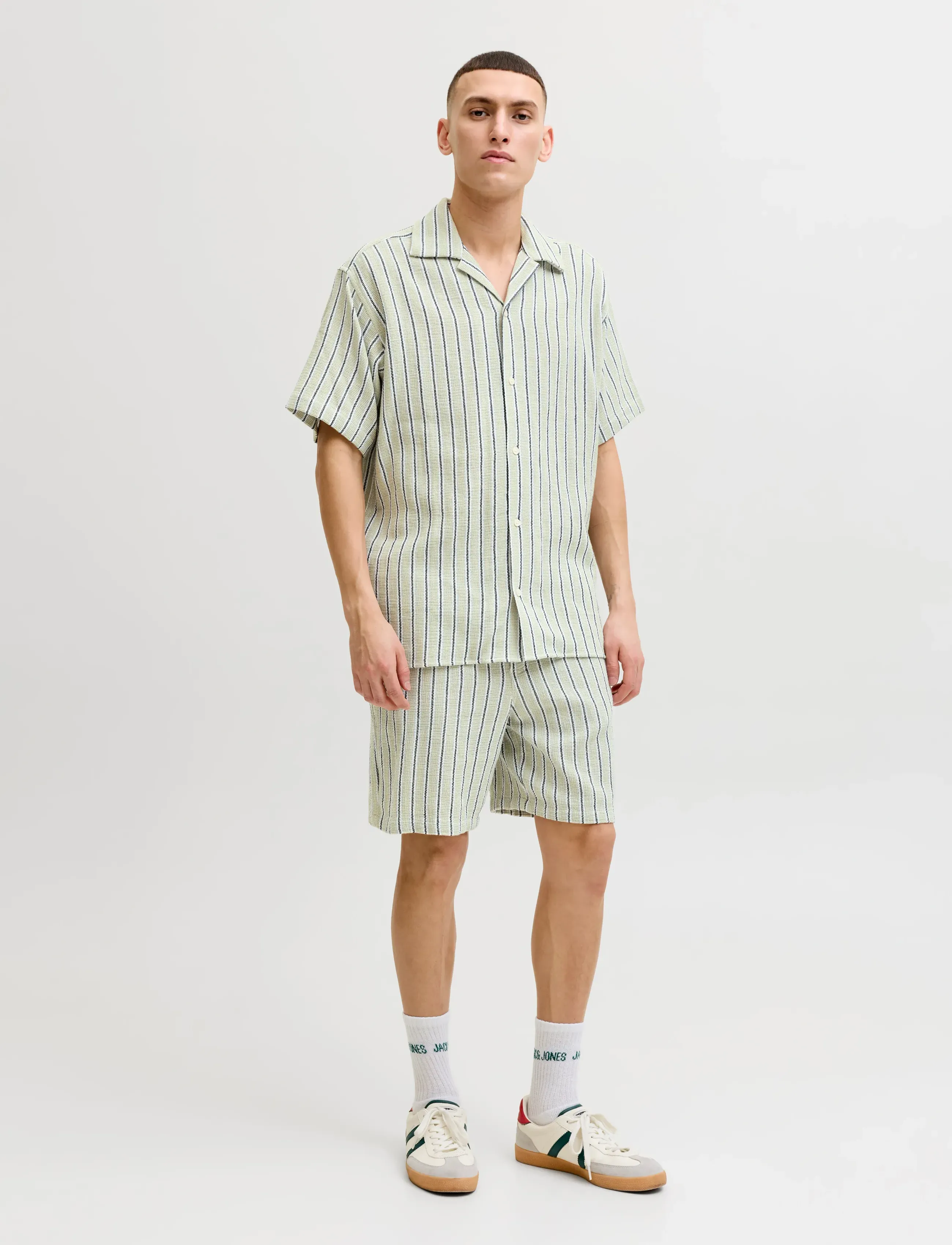 Jack & Jones - JJECOBA STRIPE RESORT SHIRT SS SN - kortærmede skjorter - tea - 3