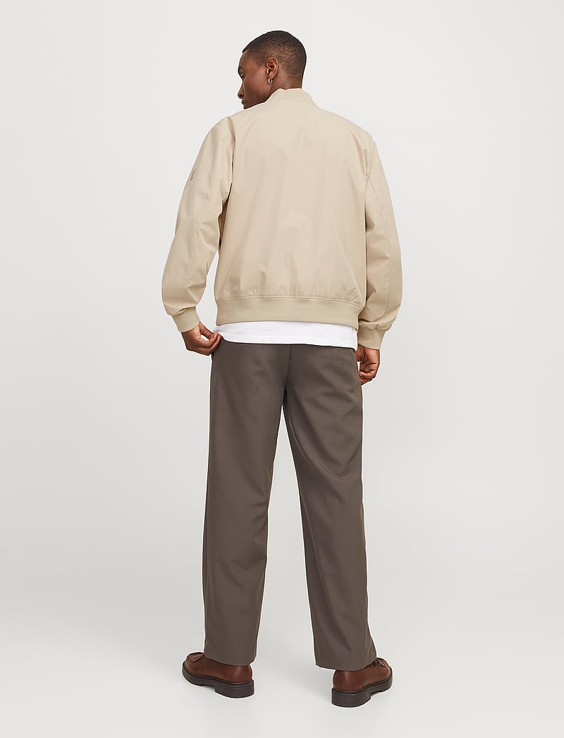 Jack & Jones - JPRCCBANE BOMBER JACKET SN - kurtki jesienne - white pepper - 2