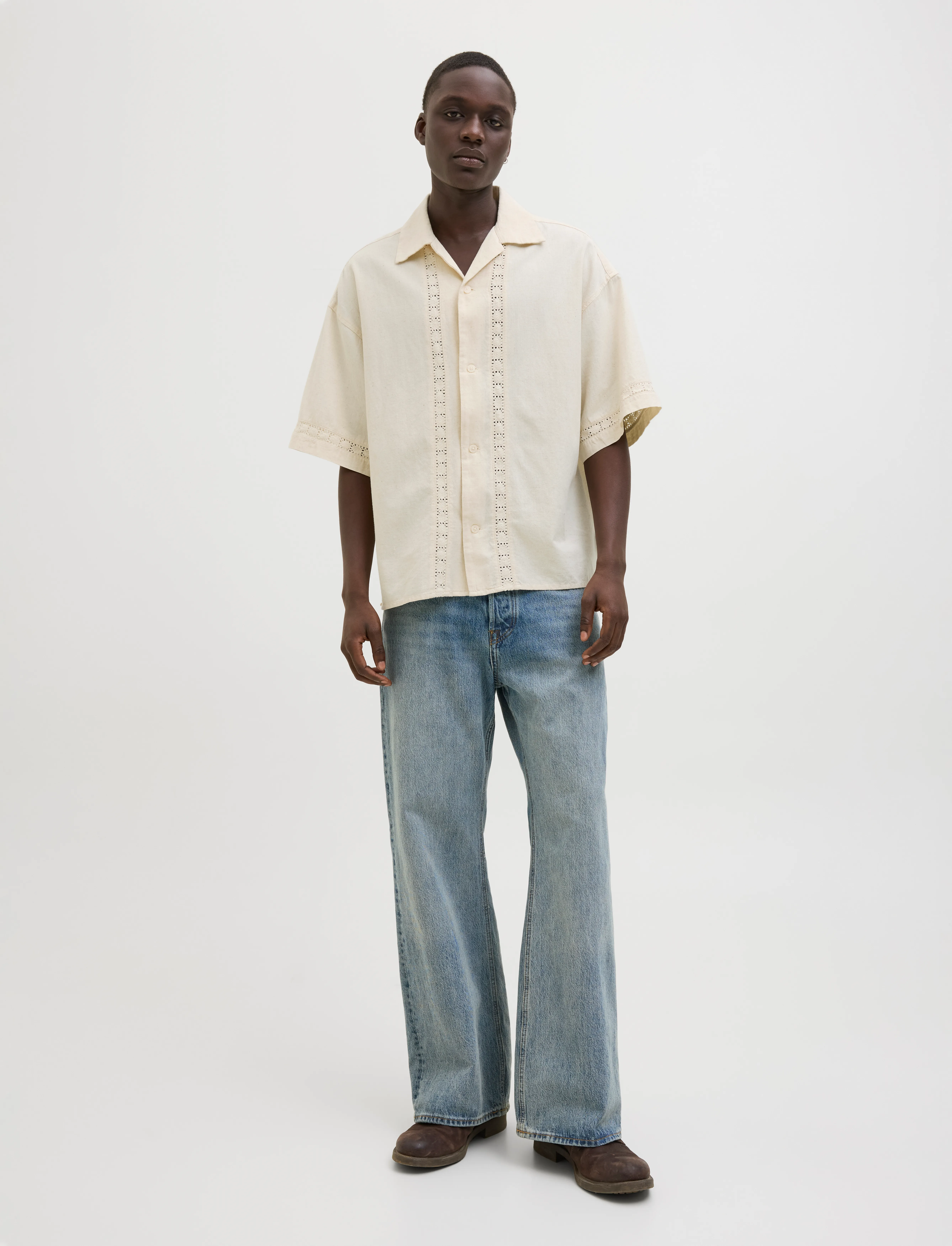 Jack & Jones - JORMARRAKECH DETAIL SHIRT SS - lühikeste varrukatega särgid - antique white - 3
