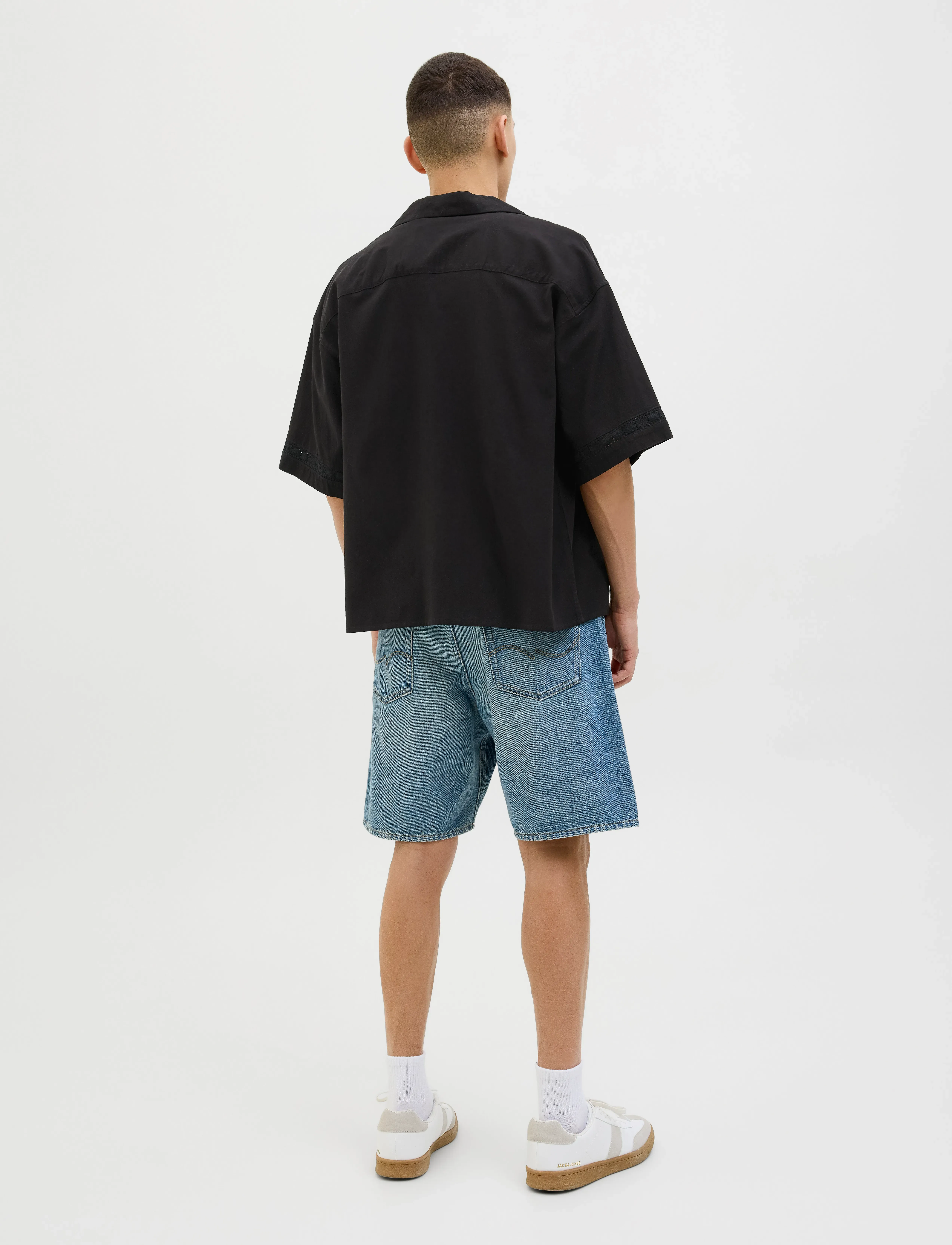Jack & Jones - JORMARRAKECH DETAIL SHIRT SS - stutterma skyrtur - black - 2