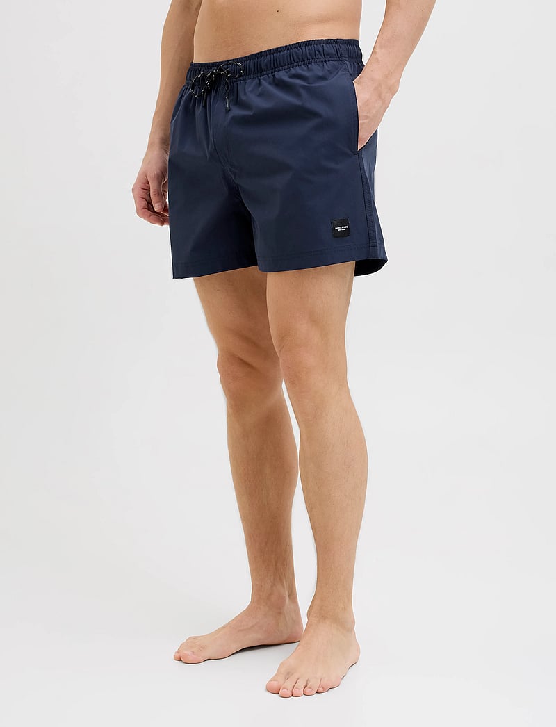 Jack & Jones - JPSTMAUI JJSWIM SOLID AKM SN - badeshorts - navy blazer - 0