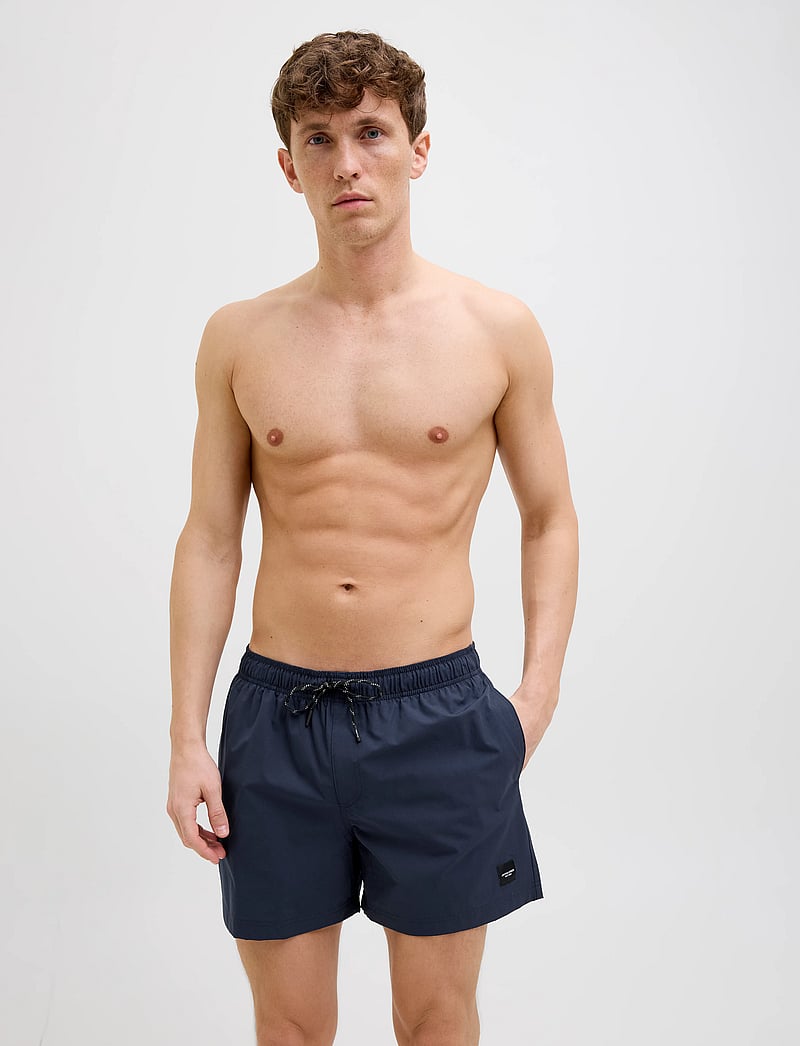 Jack & Jones - JPSTMAUI JJSWIM SOLID AKM SN - badeshorts - navy blazer - 4