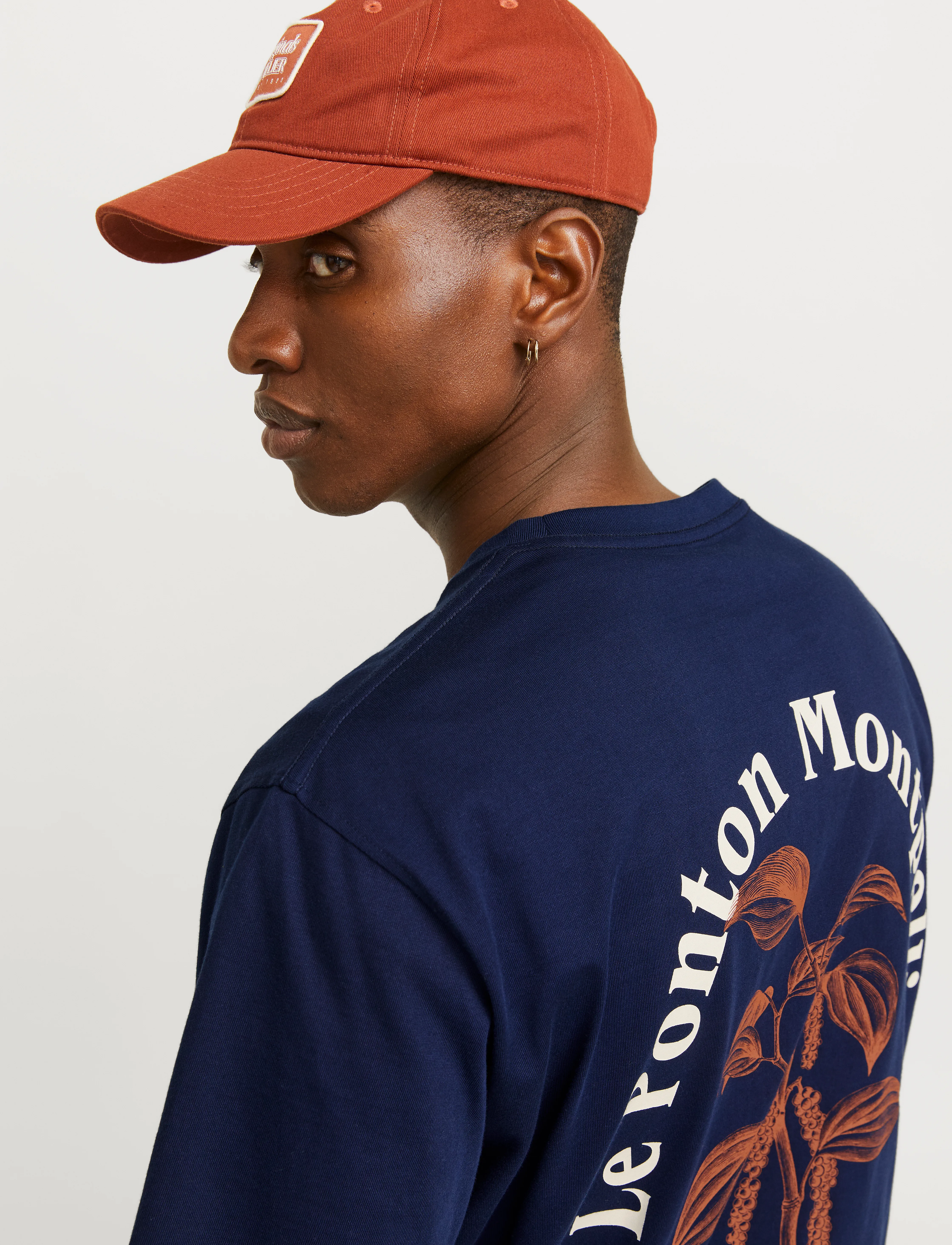 Jack & Jones - JORPAROS EASTER SKETCH TEE SS CREW N LN - laveste priser - ocean cavern - 4