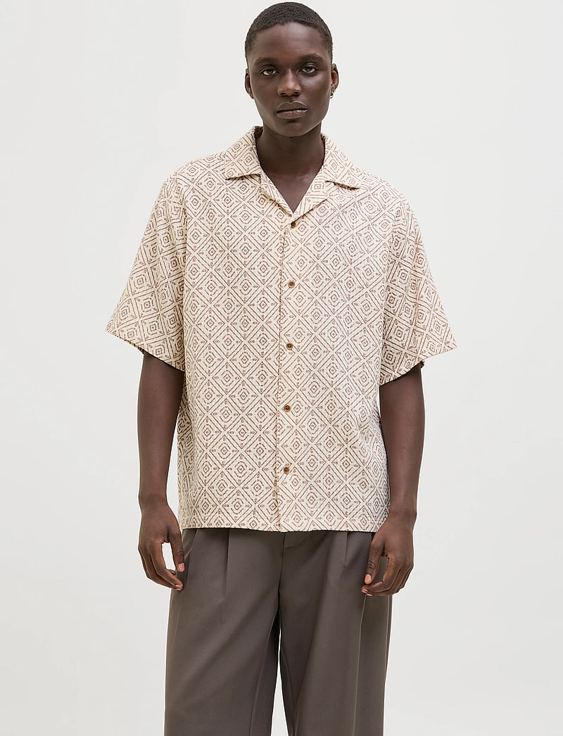 Jack & Jones - JPRBLUVINCENT PRINT RESORT S/S SHIRT SN - kurzarmhemden - oatmeal - 0