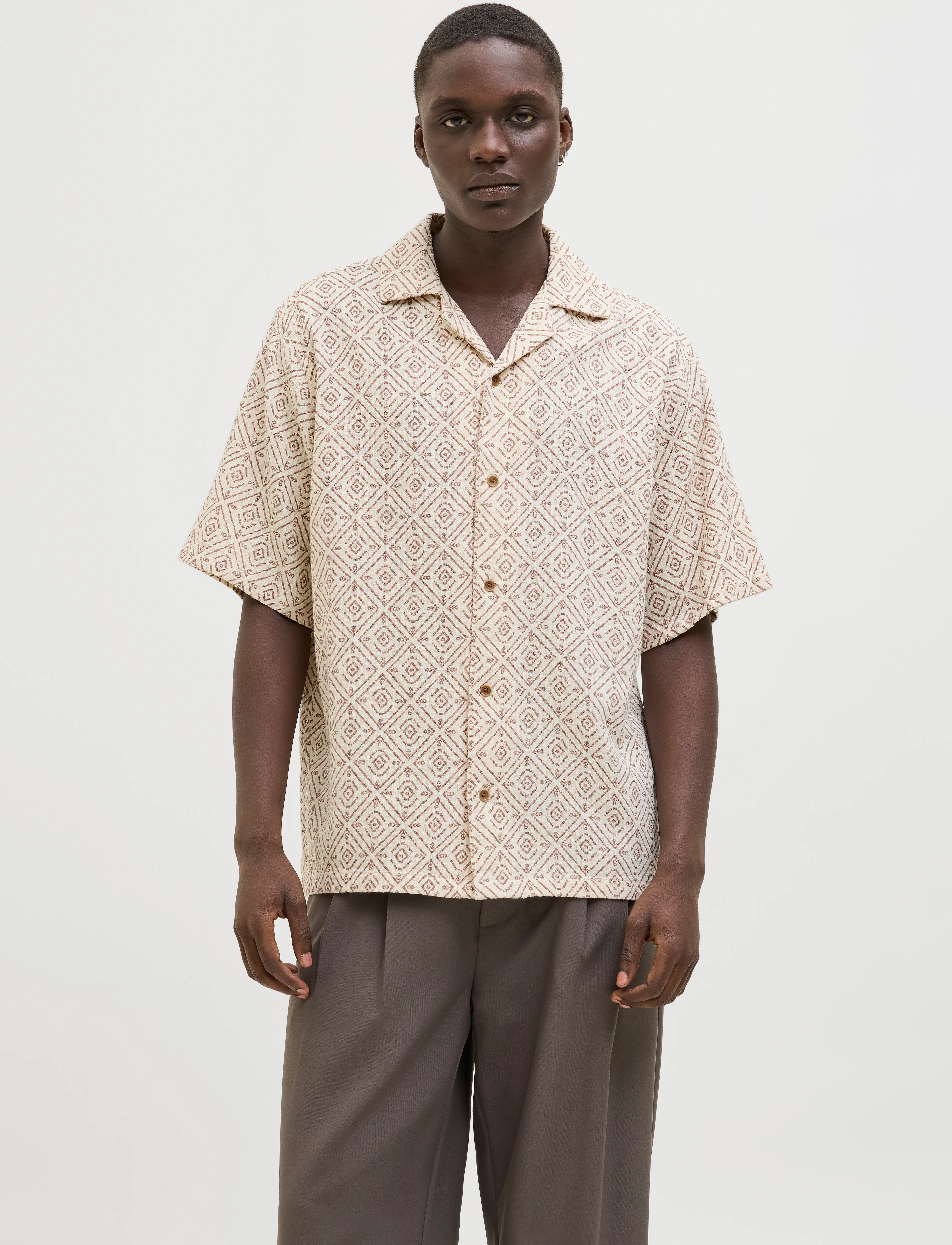 Jack & Jones JPRBLUVINCENT PRINT RESORT S/S SHIRT SN - Deals - OATMEAL / cream