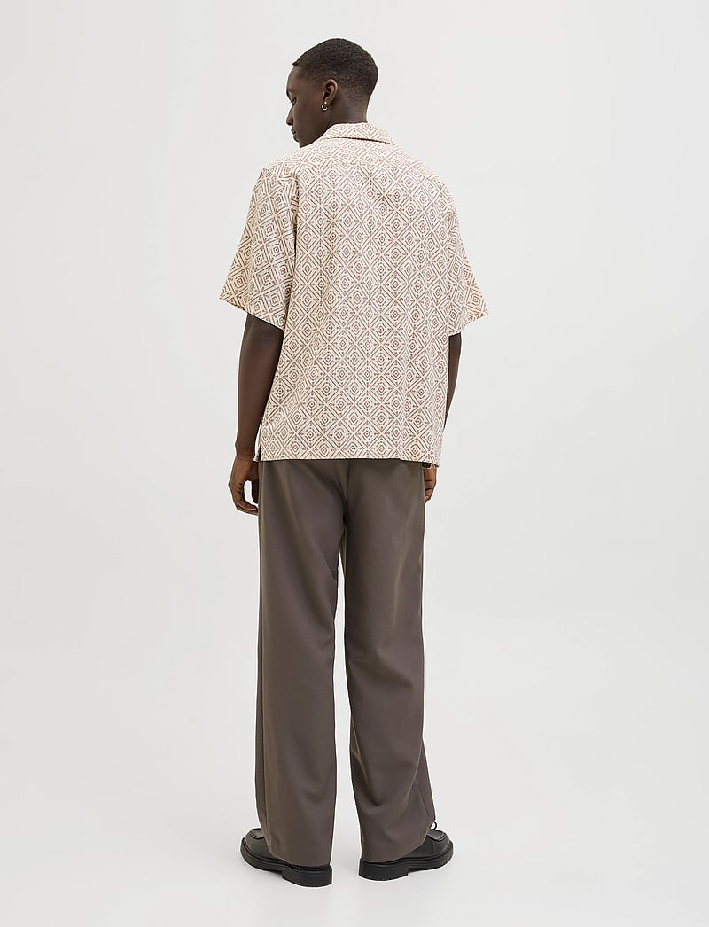 Jack & Jones - JPRBLUVINCENT PRINT RESORT S/S SHIRT SN - kurzarmhemden - oatmeal - 2