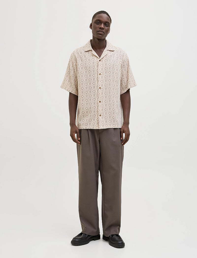 Jack & Jones - JPRBLUVINCENT PRINT RESORT S/S SHIRT SN - kurzarmhemden - oatmeal - 5