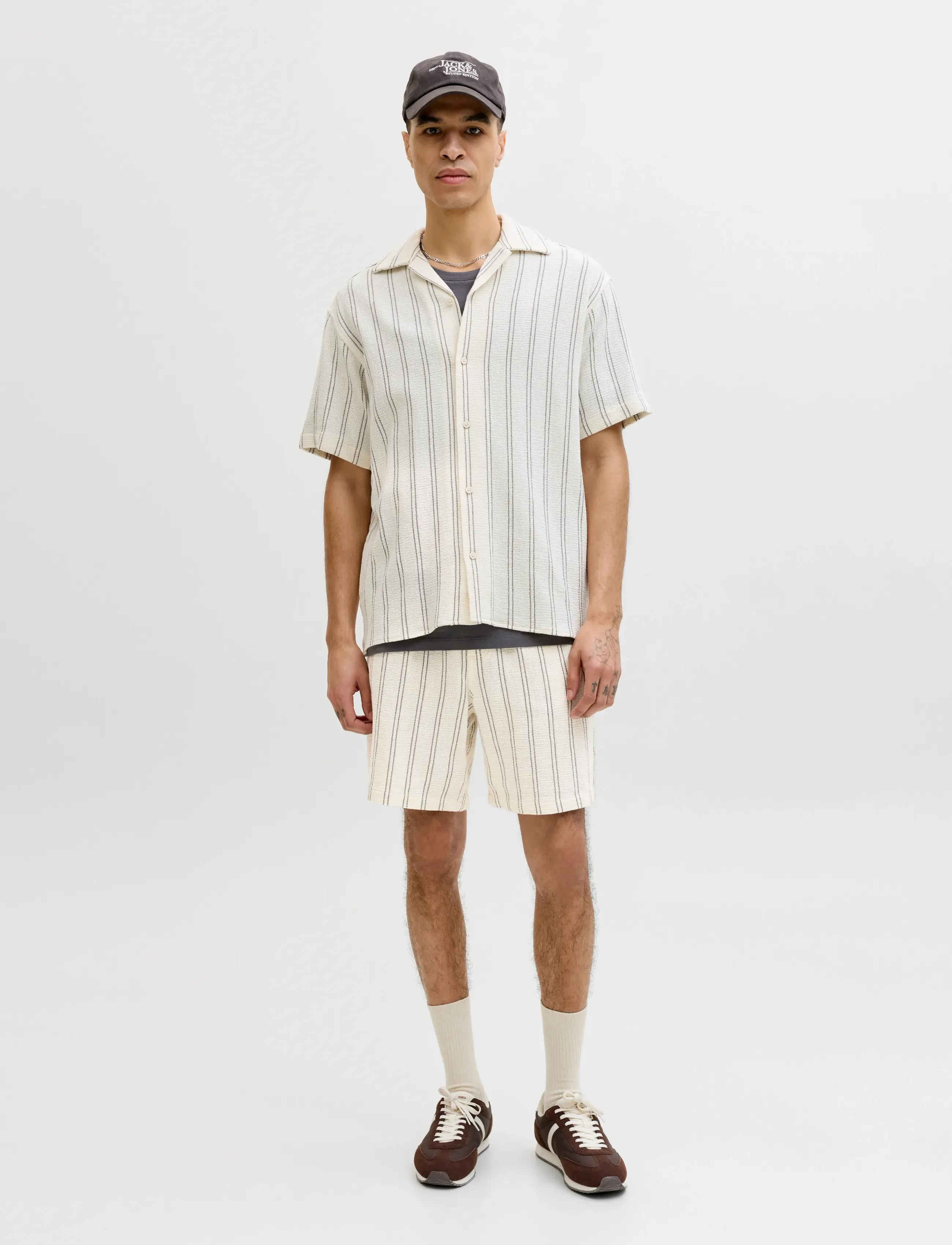 Jack & Jones - JPSTJAIDEN COBA STRIPE JOG SHORTS REG SN - ikdienas šorti - antique white - 4