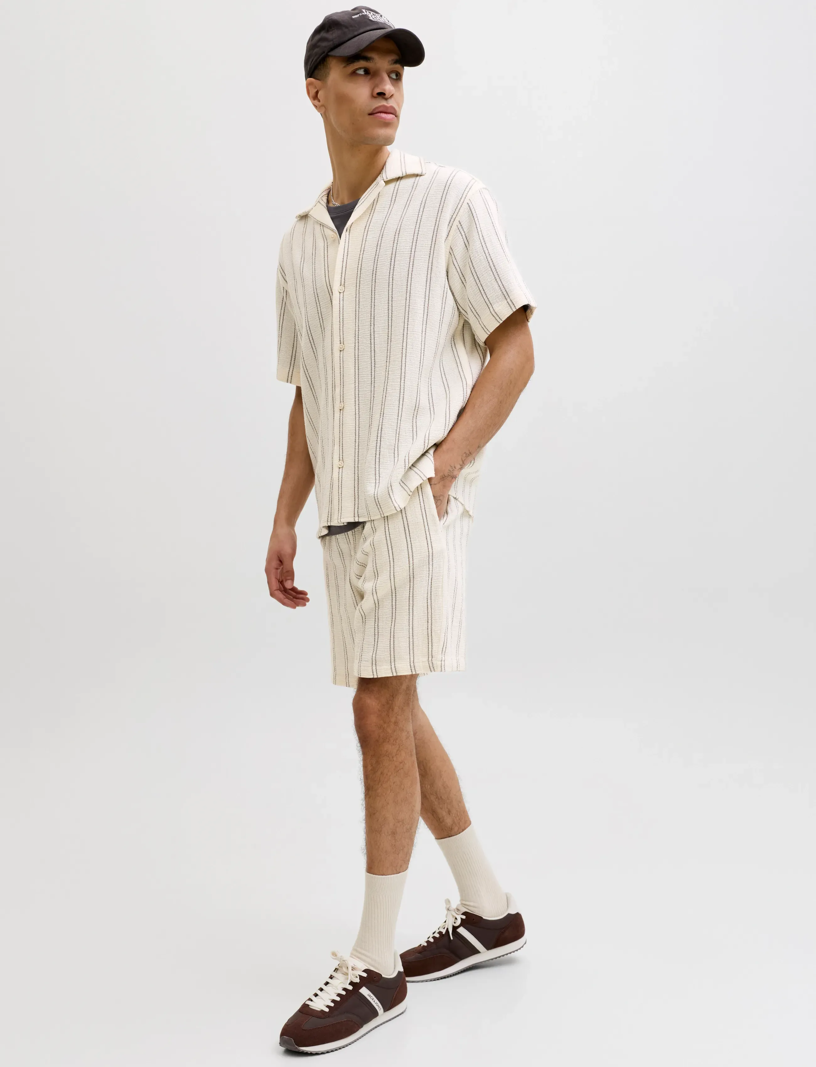 Jack & Jones - JPSTJAIDEN COBA STRIPE JOG SHORTS REG SN - ikdienas šorti - antique white - 5