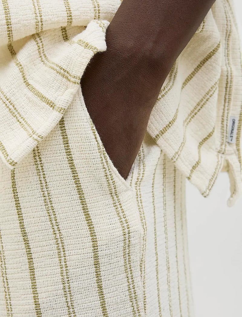 Jack & Jones - JPSTJAIDEN COBA STRIPE JOG SHORT SRT SN - casual shorts - cedar - 4