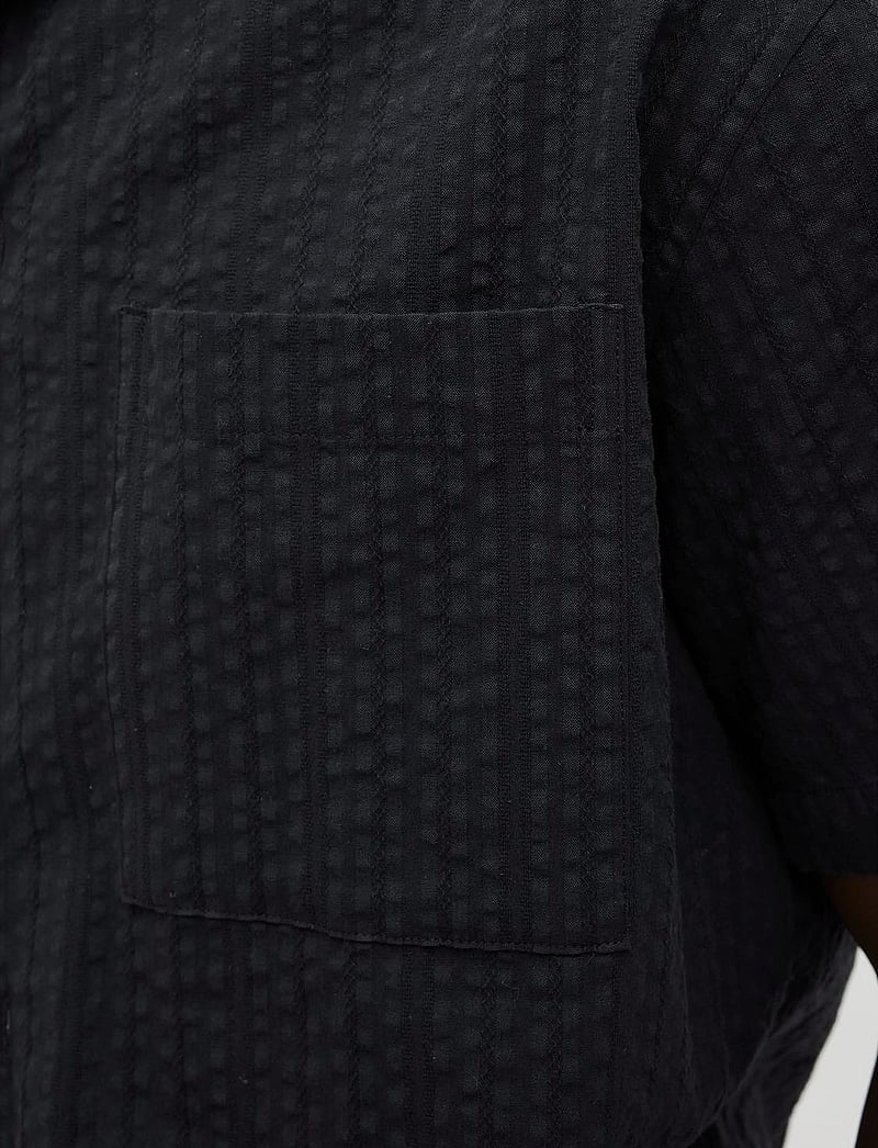 Jack & Jones - JPRCCEASTON SEERSUCKER S/S SHIRT LN - leinenhemden - black beauty - 3