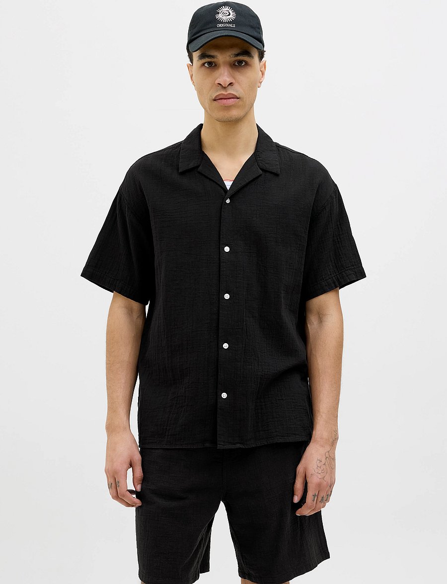 Jack & Jones - JOREASTER PATRAS RESORT SHIRT SS LN - chemises à manches courtes - black - 0