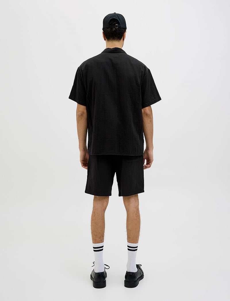 Jack & Jones - JOREASTER PATRAS RESORT SHIRT SS LN - kortärmade skjortor - black - 2