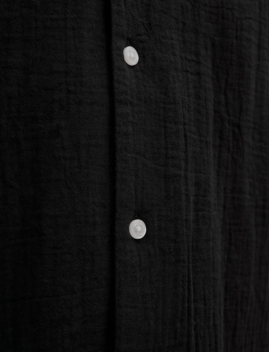 Jack & Jones - JOREASTER PATRAS RESORT SHIRT SS LN - chemises à manches courtes - black - 4