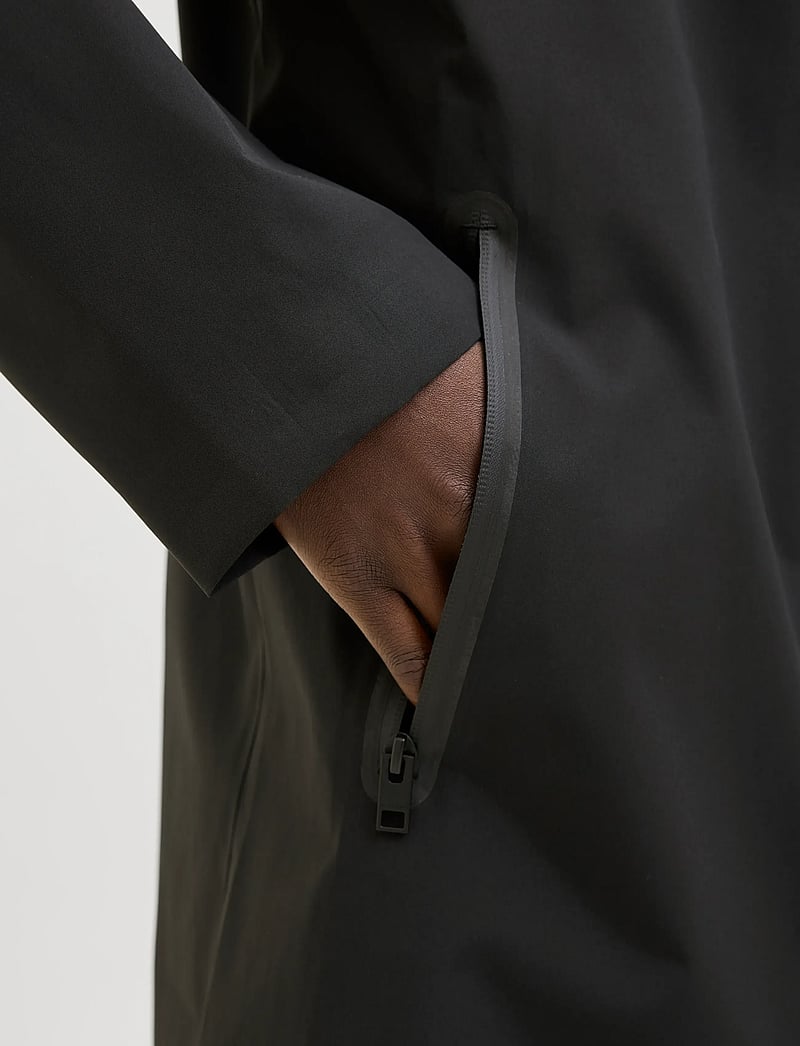 Jack & Jones - JPRCCREAGAN TECH RAIN COAT - vihmamantlid - black - 3