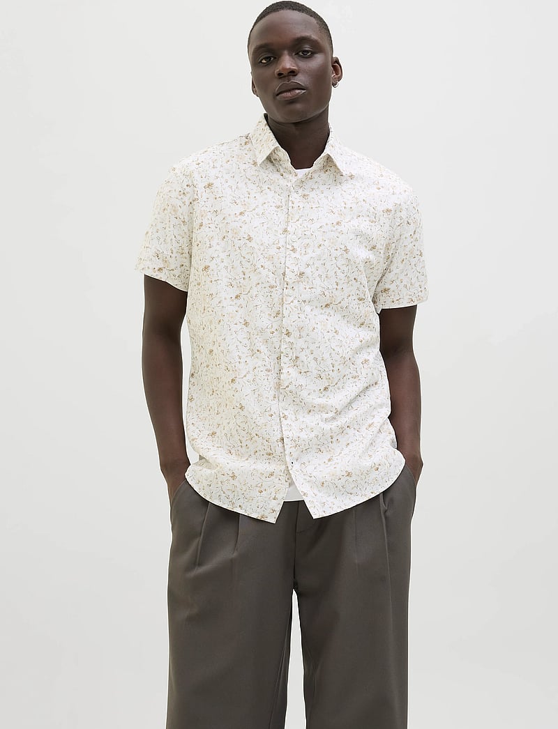 Jack & Jones - JPRBLASUMMER PRINT S/S SHIRT SN - leinenhemden - cloud dancer - 0