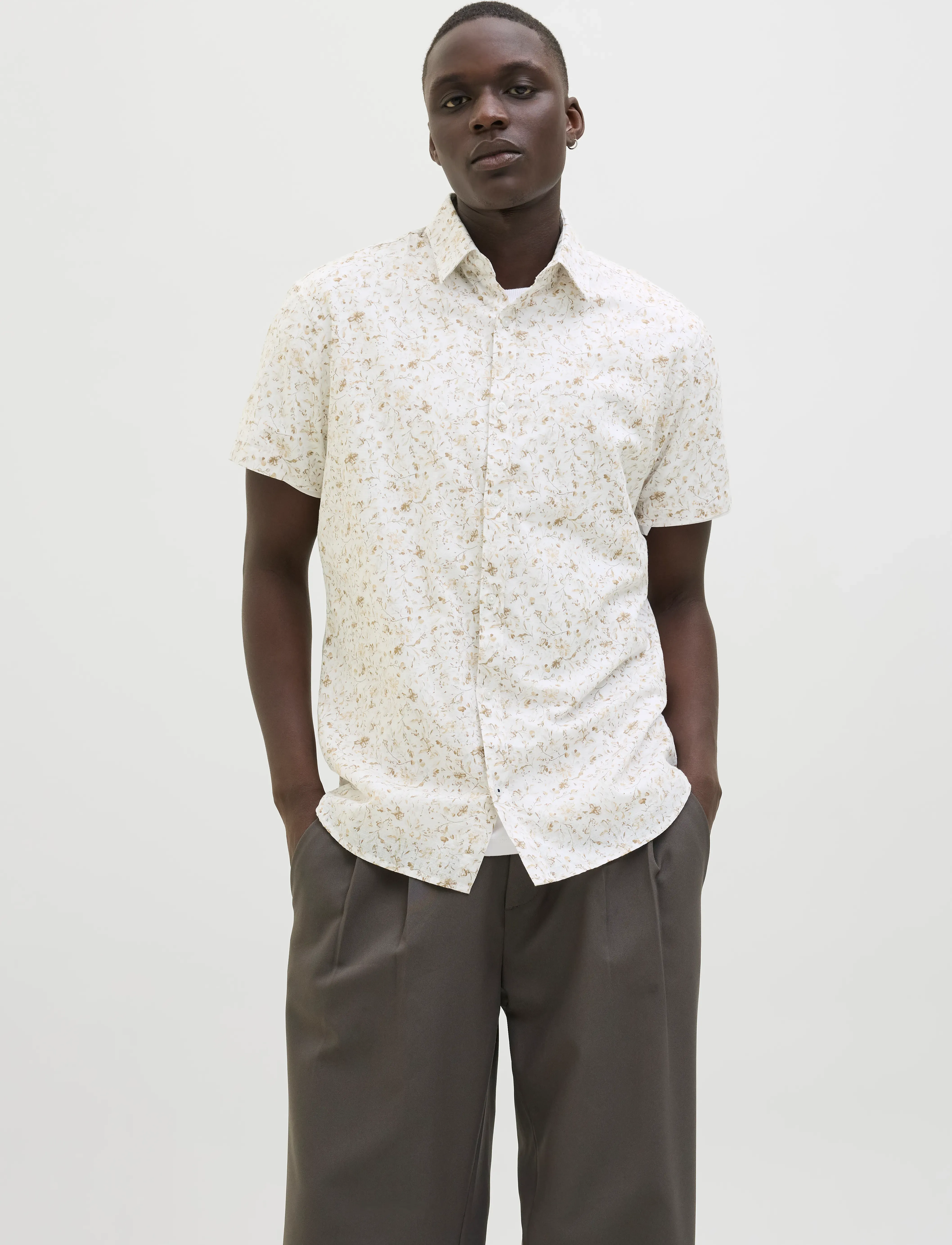 Jack & Jones JPRBLASUMMER PRINT S/S SHIRT SN - Skjorter - CLOUD DANCER / cream