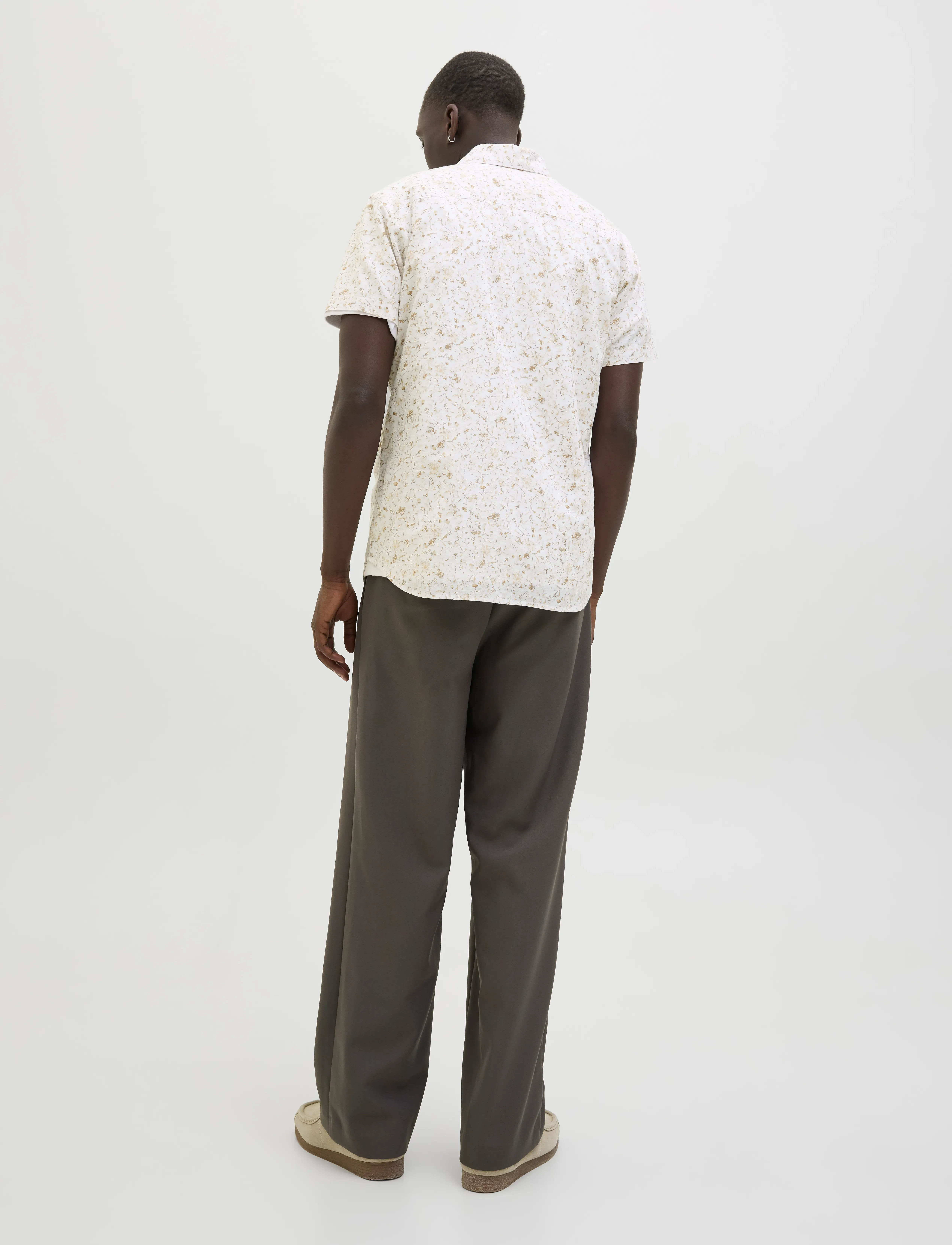 Jack & Jones - JPRBLASUMMER PRINT S/S SHIRT SN - linskjorter - cloud dancer - 2