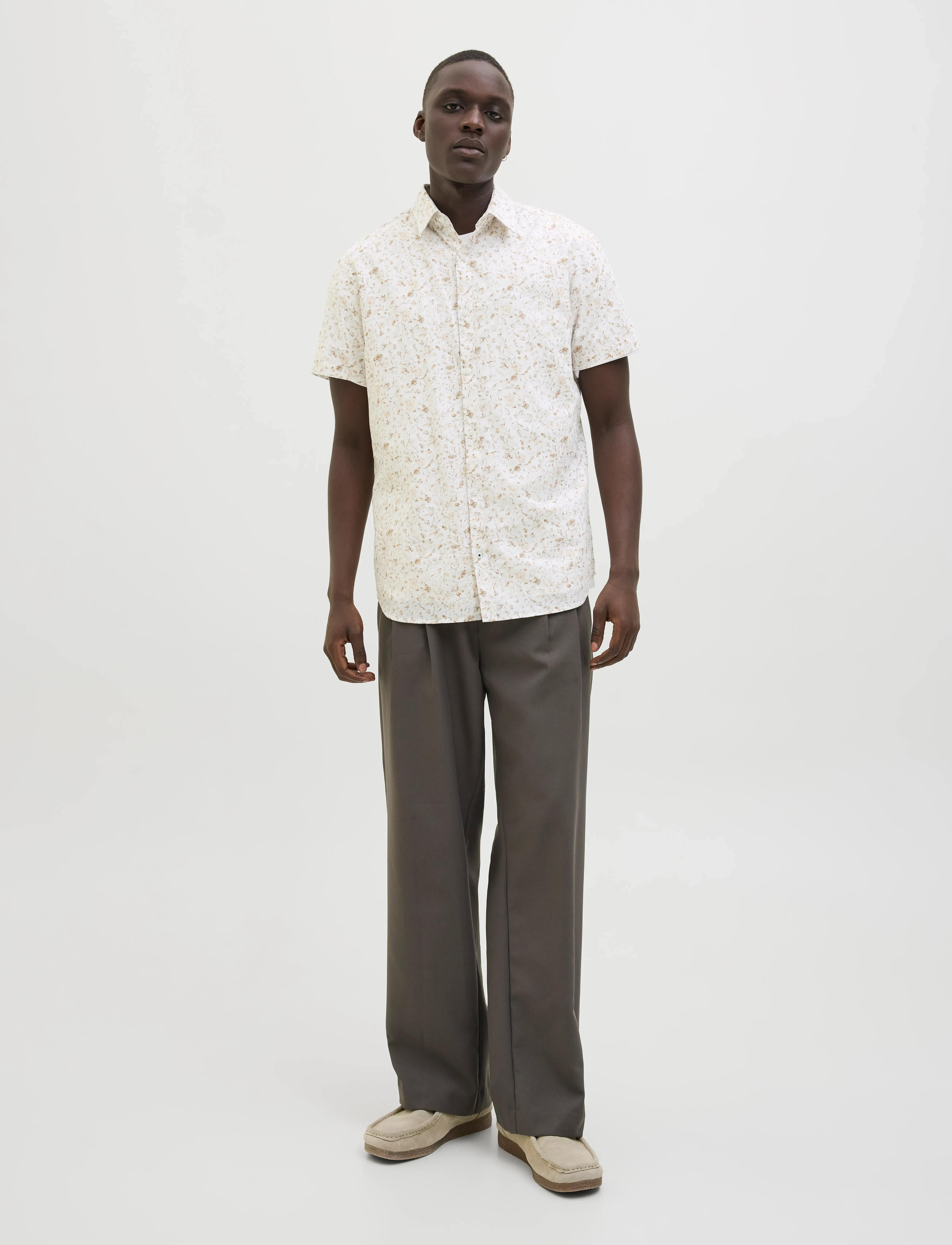 Jack & Jones - JPRBLASUMMER PRINT S/S SHIRT SN - linskjorter - cloud dancer - 3