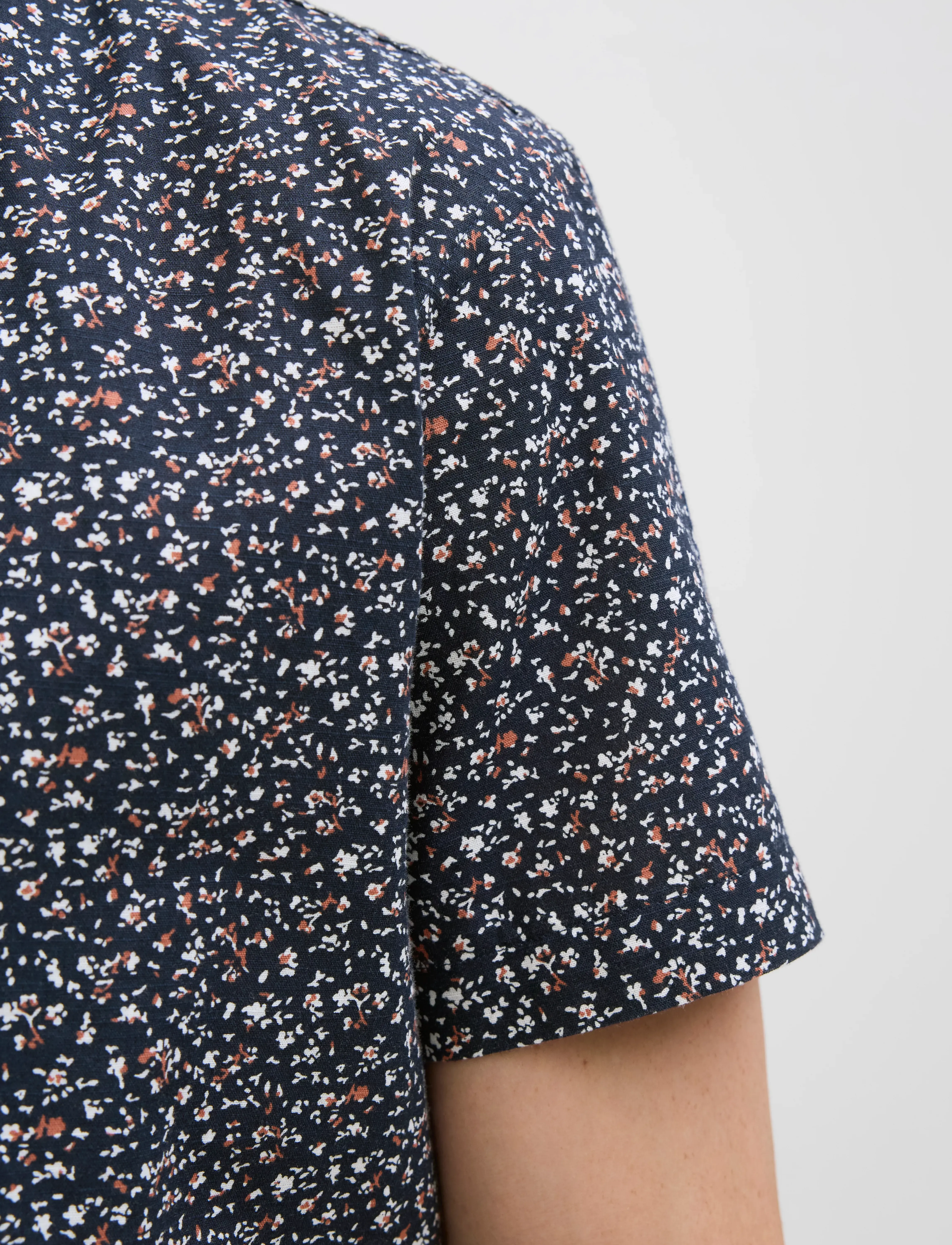 Jack & Jones - JPRBLASUMMER PRINT S/S SHIRT SN - pellavakauluspaidat - night sky - 3