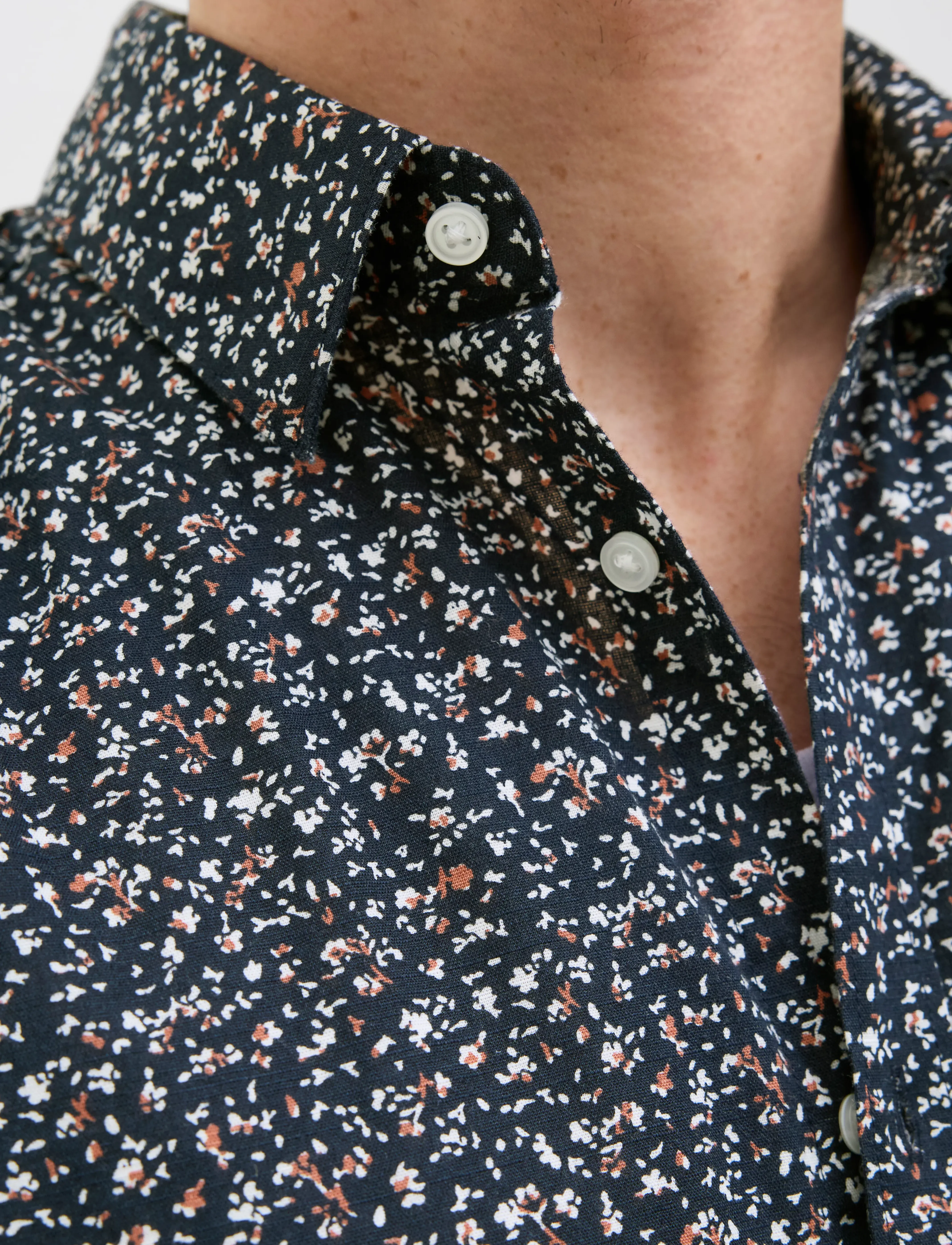 Jack & Jones - JPRBLASUMMER PRINT S/S SHIRT SN - pellavakauluspaidat - night sky - 5