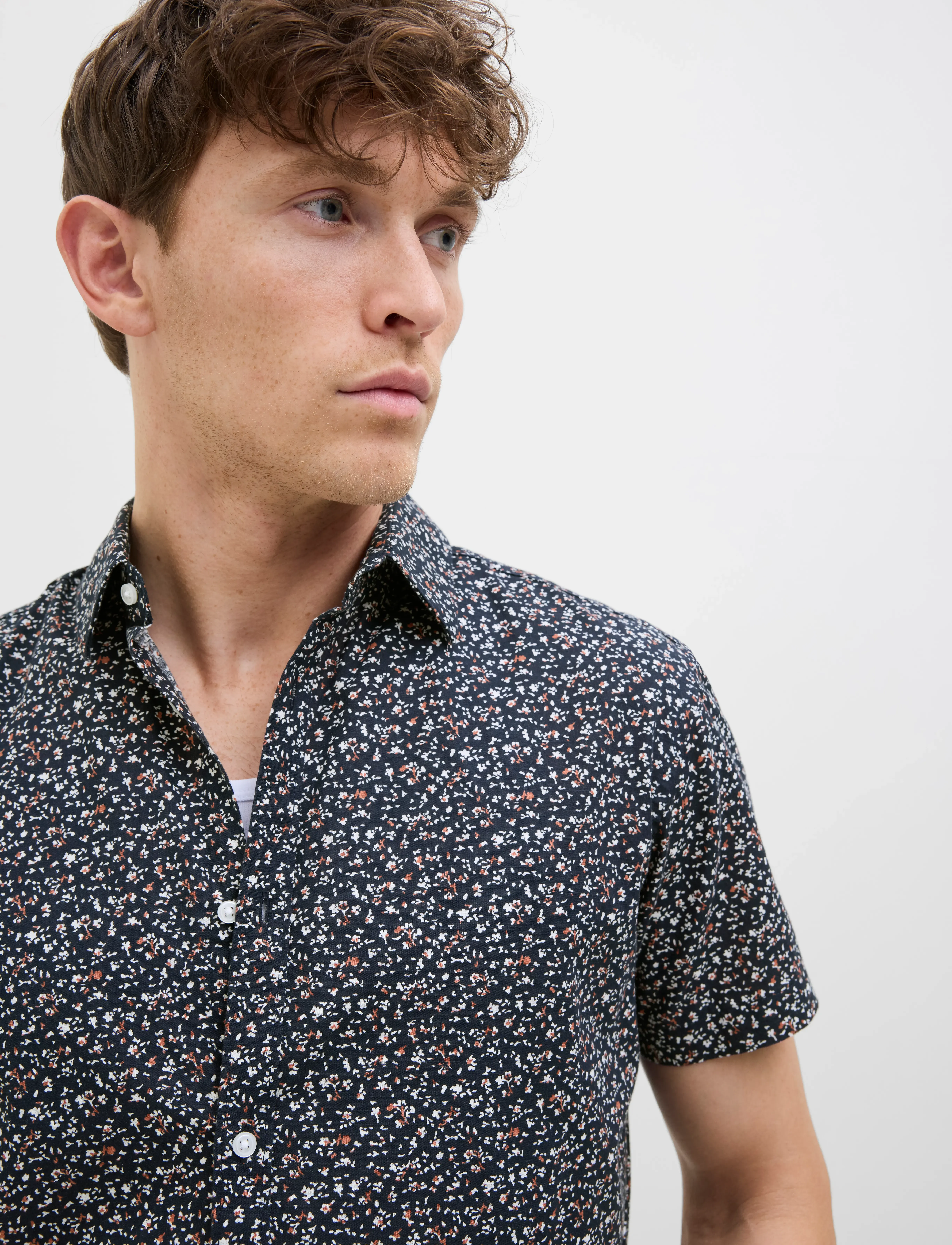 JACK & JONES Jprblasummer Print S/S Shirt Sn mönstrade skjortor herr – bild 6
