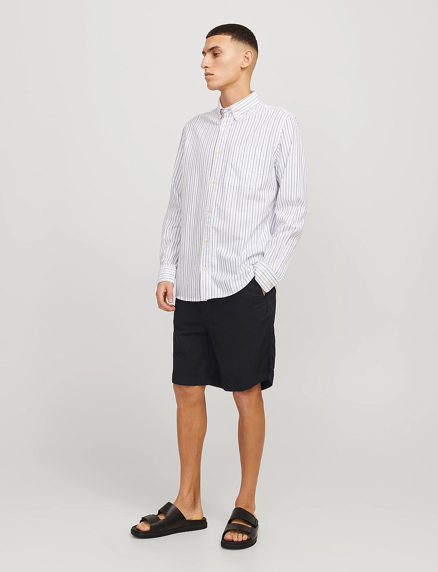 Jack & Jones - JPSTJAIDEN CAMPAIGN HYBRIDBONDISHORT SRT - linen shorts - black - 0