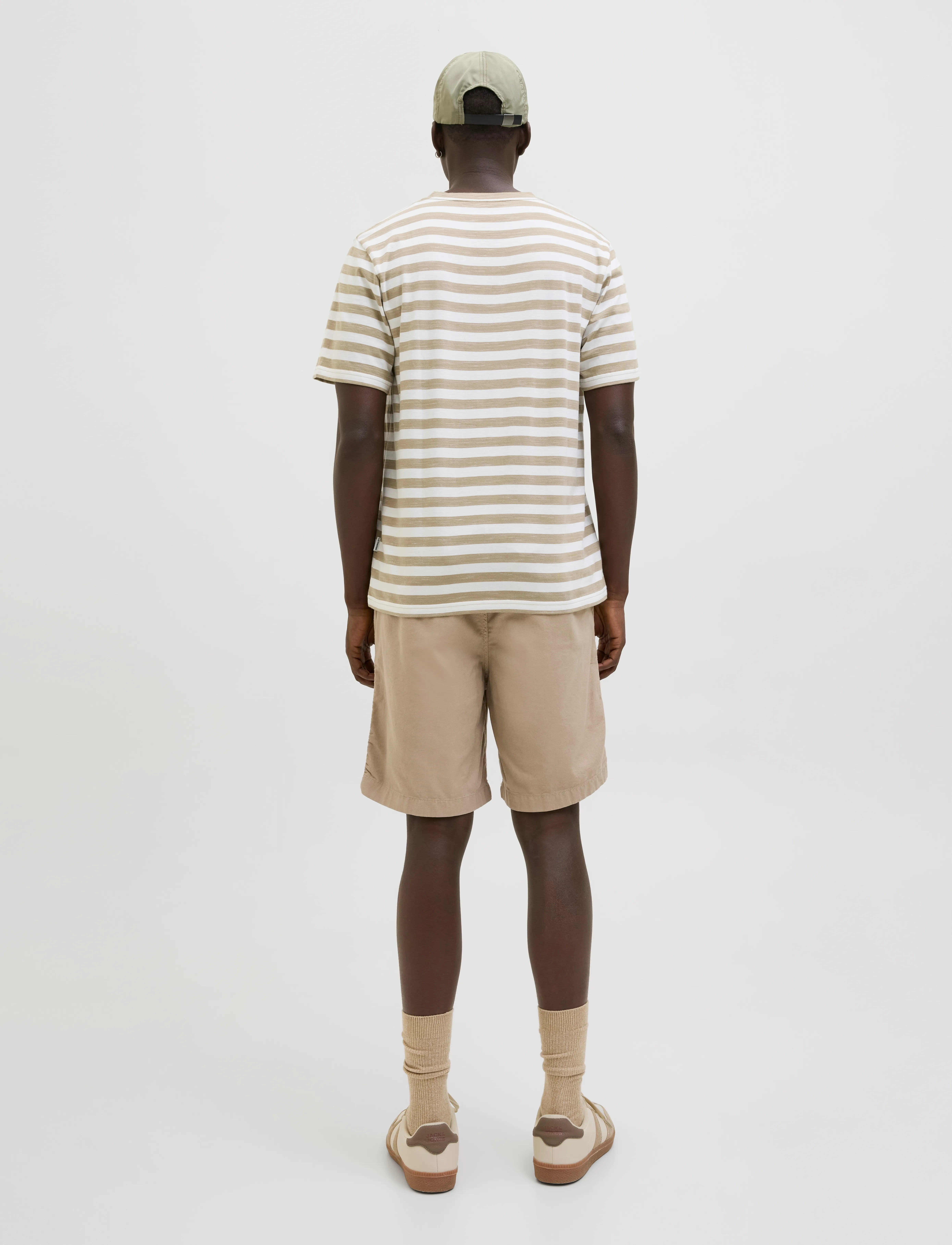 Jack & Jones - JPSTJAIDEN CAMPAIGN HYBRIDBONDISHORT SRT - linnen shorts - crockery - 3