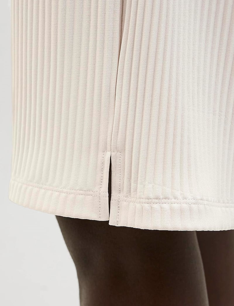 Jack & Jones - JPSTKARL INTERLUDE PLISSE SHORTS MID - sweatshorts - moonbeam - 3